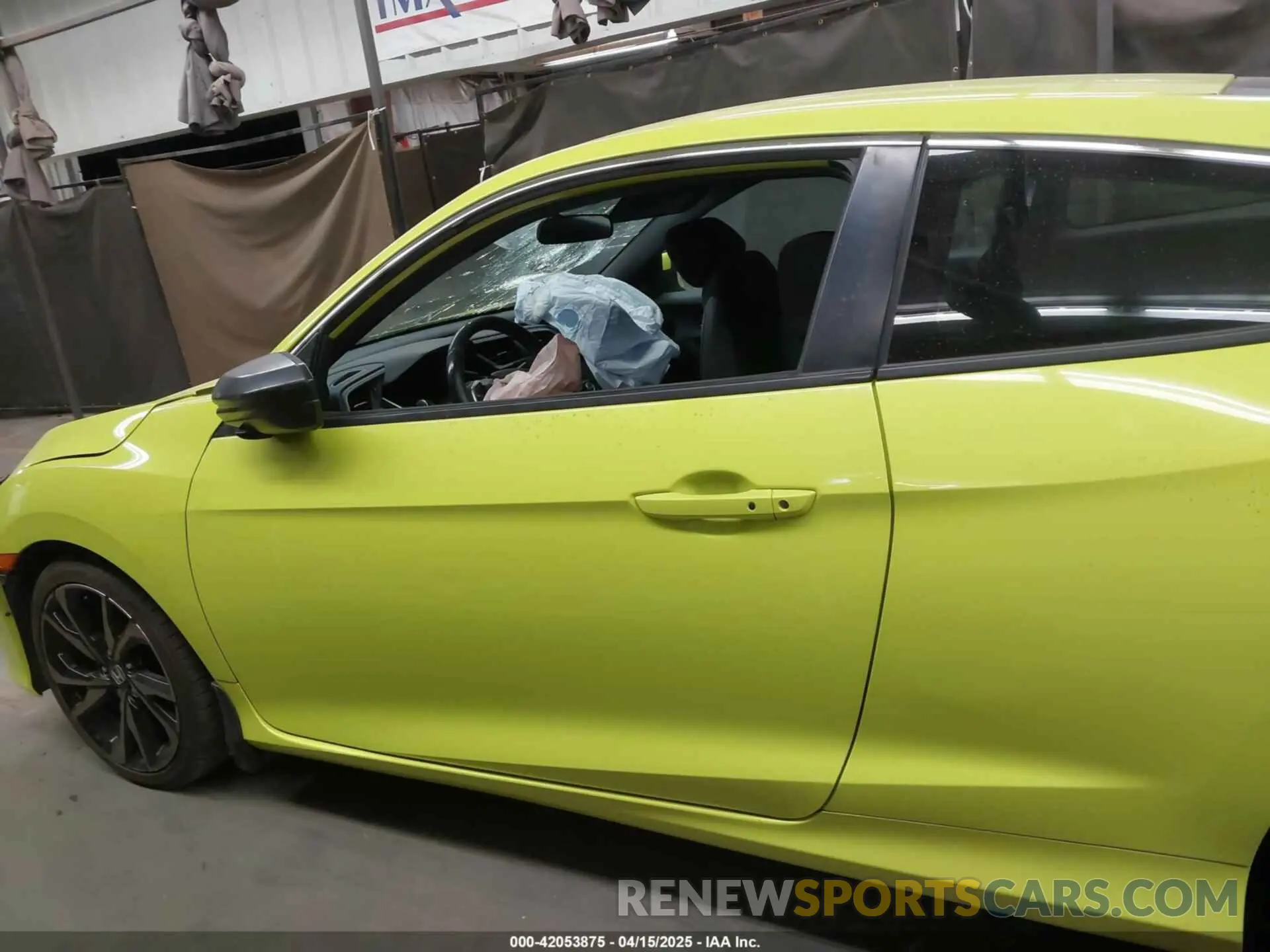 14 Photograph of a damaged car 2HGFC4B88KH305211 HONDA CIVIC 2019