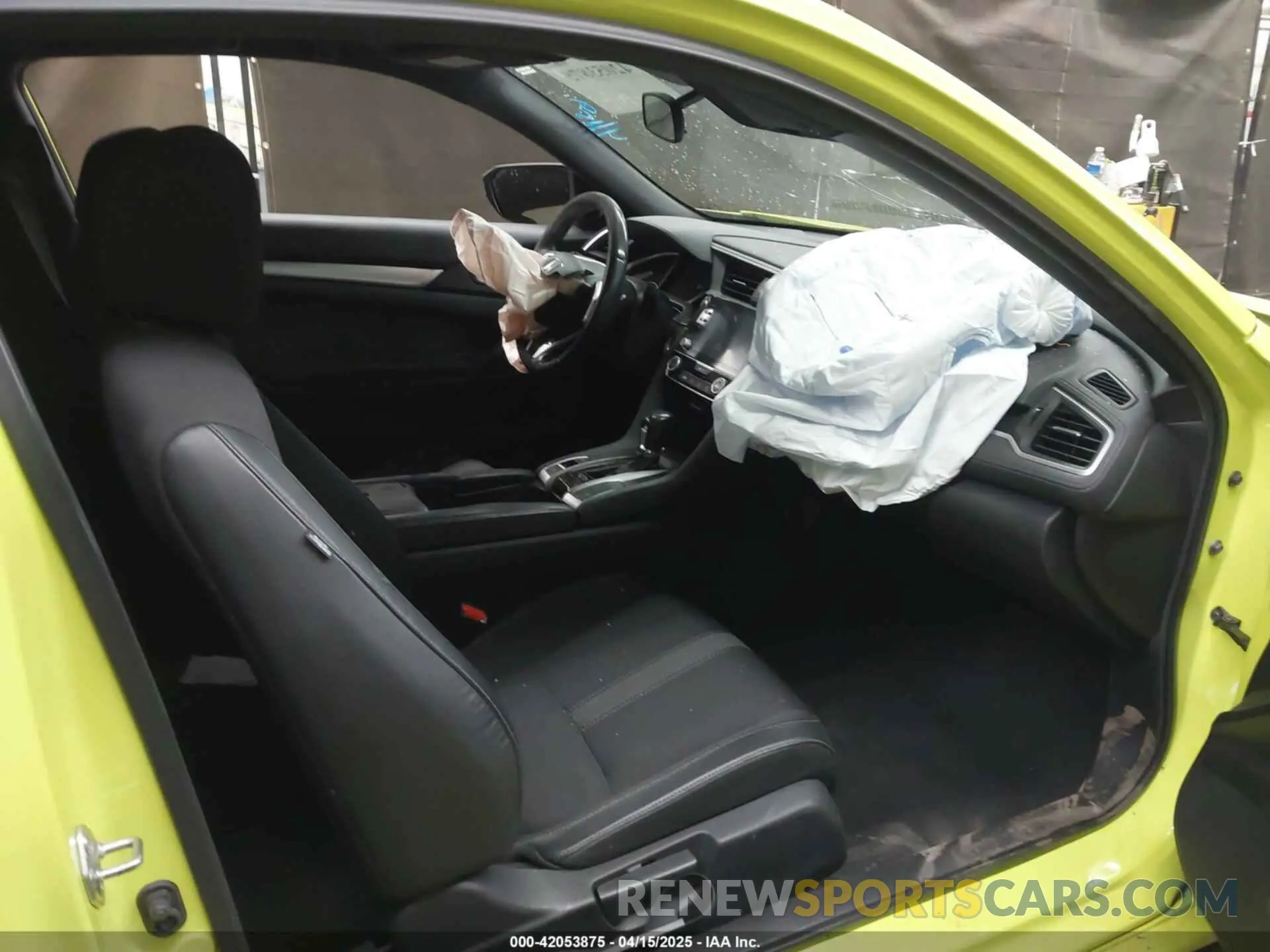 5 Photograph of a damaged car 2HGFC4B88KH305211 HONDA CIVIC 2019