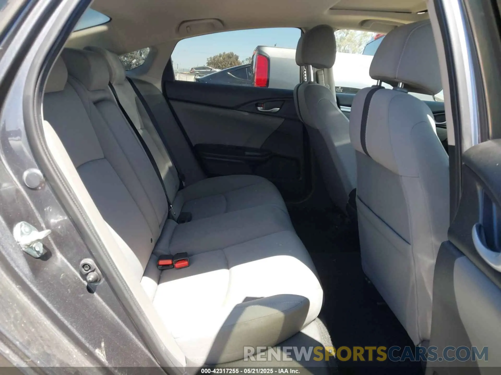 8 Photograph of a damaged car JHMFC1F30KX006897 HONDA CIVIC 2019