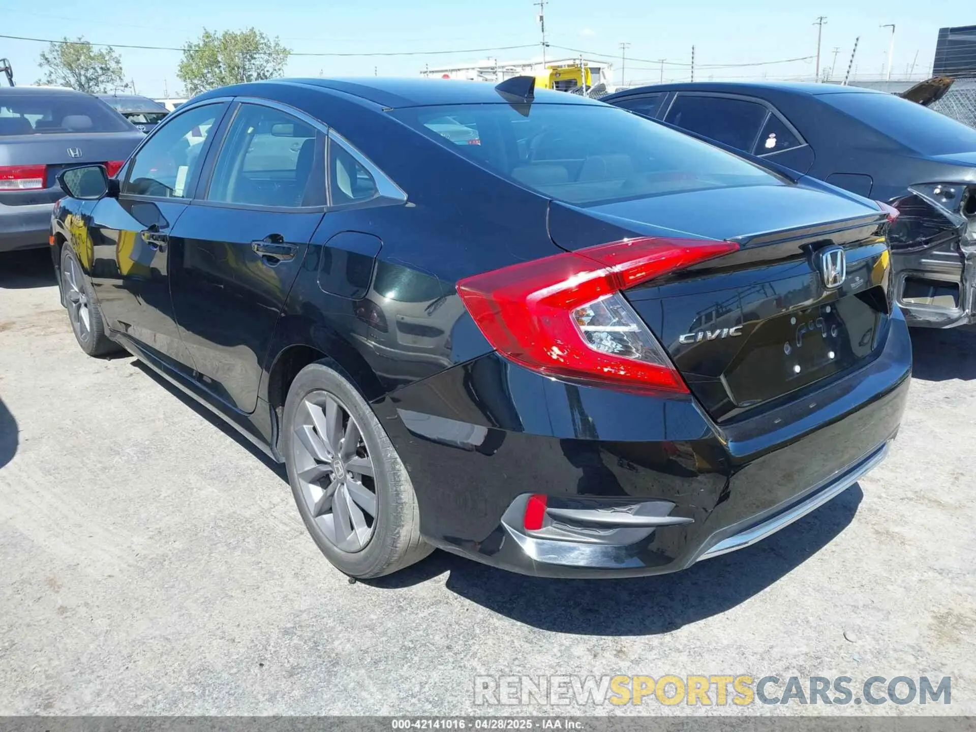3 Photograph of a damaged car JHMFC1F32KX006092 HONDA CIVIC 2019