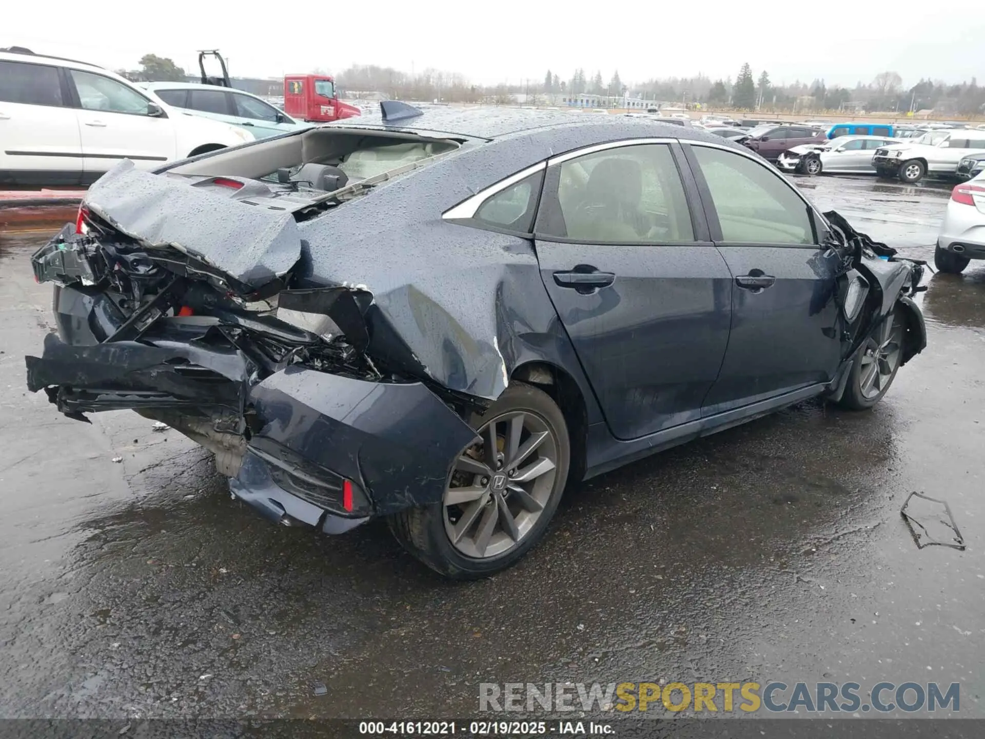 4 Photograph of a damaged car JHMFC1F34KX009754 HONDA CIVIC 2019