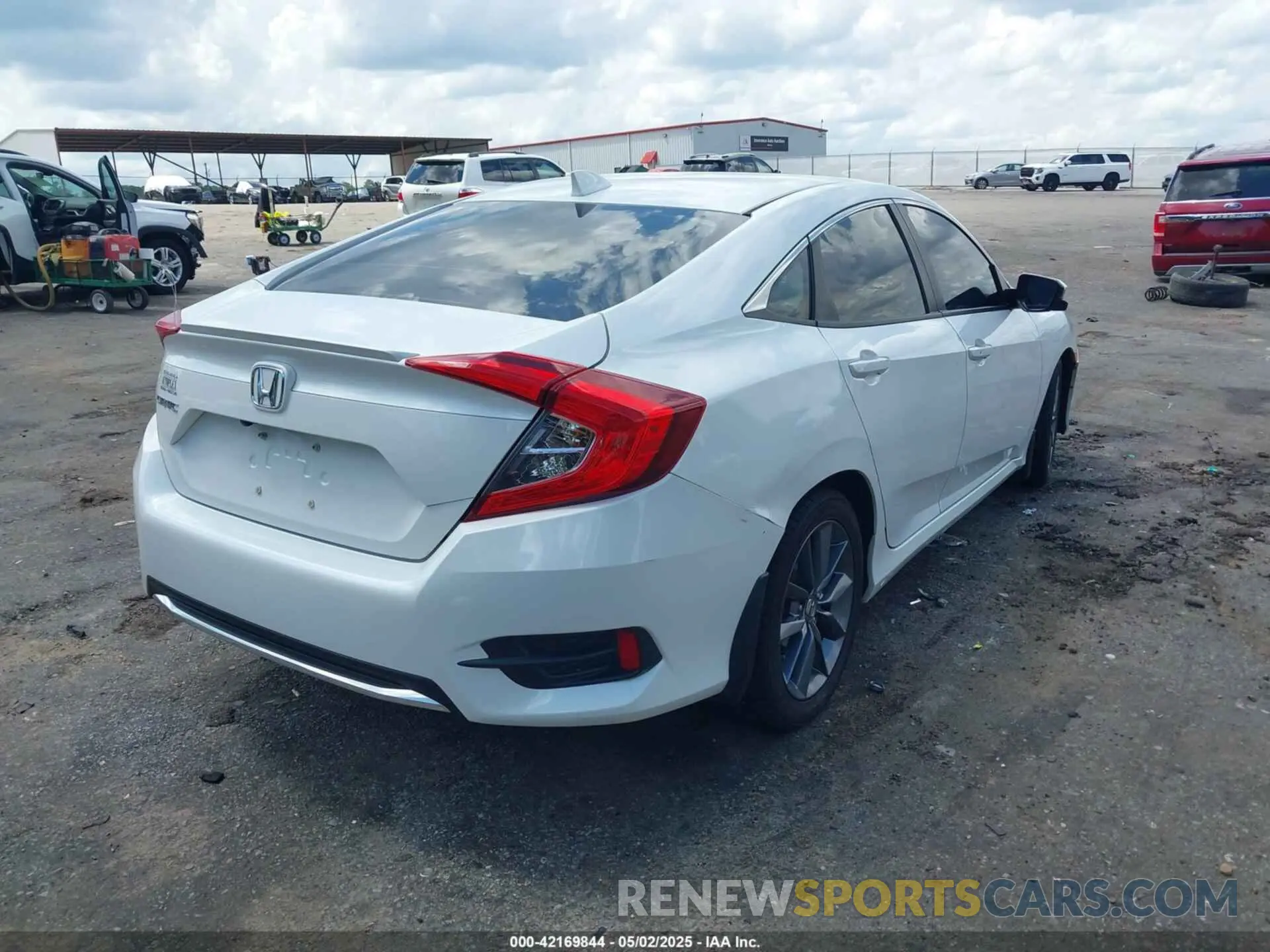 4 Photograph of a damaged car JHMFC1F36KX004037 HONDA CIVIC 2019