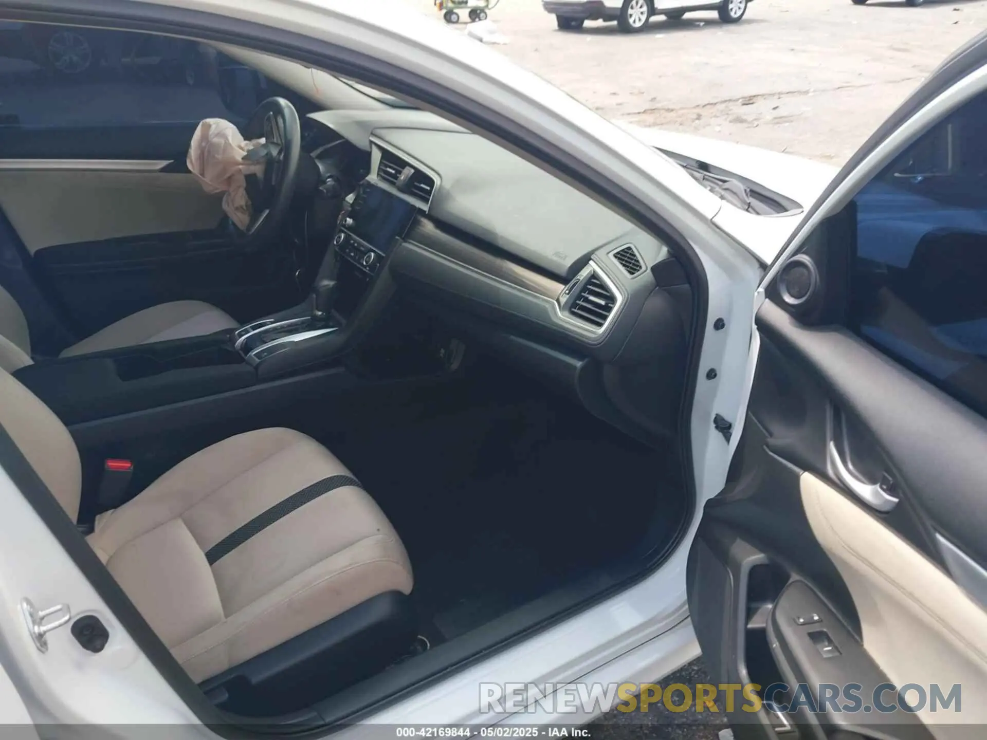 5 Photograph of a damaged car JHMFC1F36KX004037 HONDA CIVIC 2019