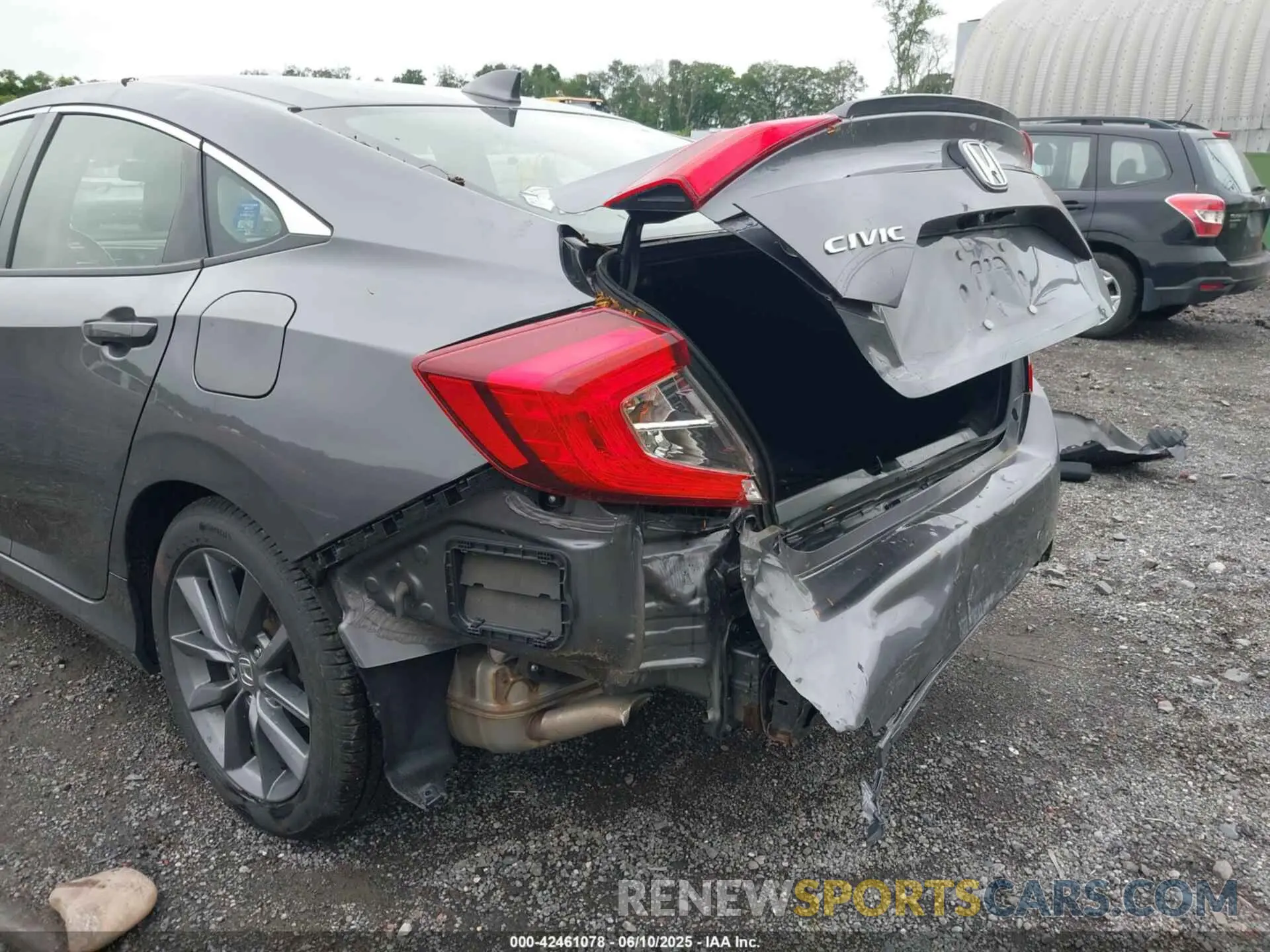 18 Photograph of a damaged car JHMFC1F36KX006340 HONDA CIVIC 2019