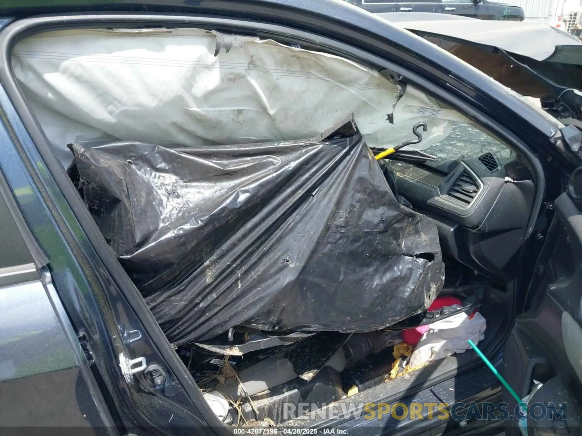 5 Photograph of a damaged car JHMFC1F37KX008758 HONDA CIVIC 2019