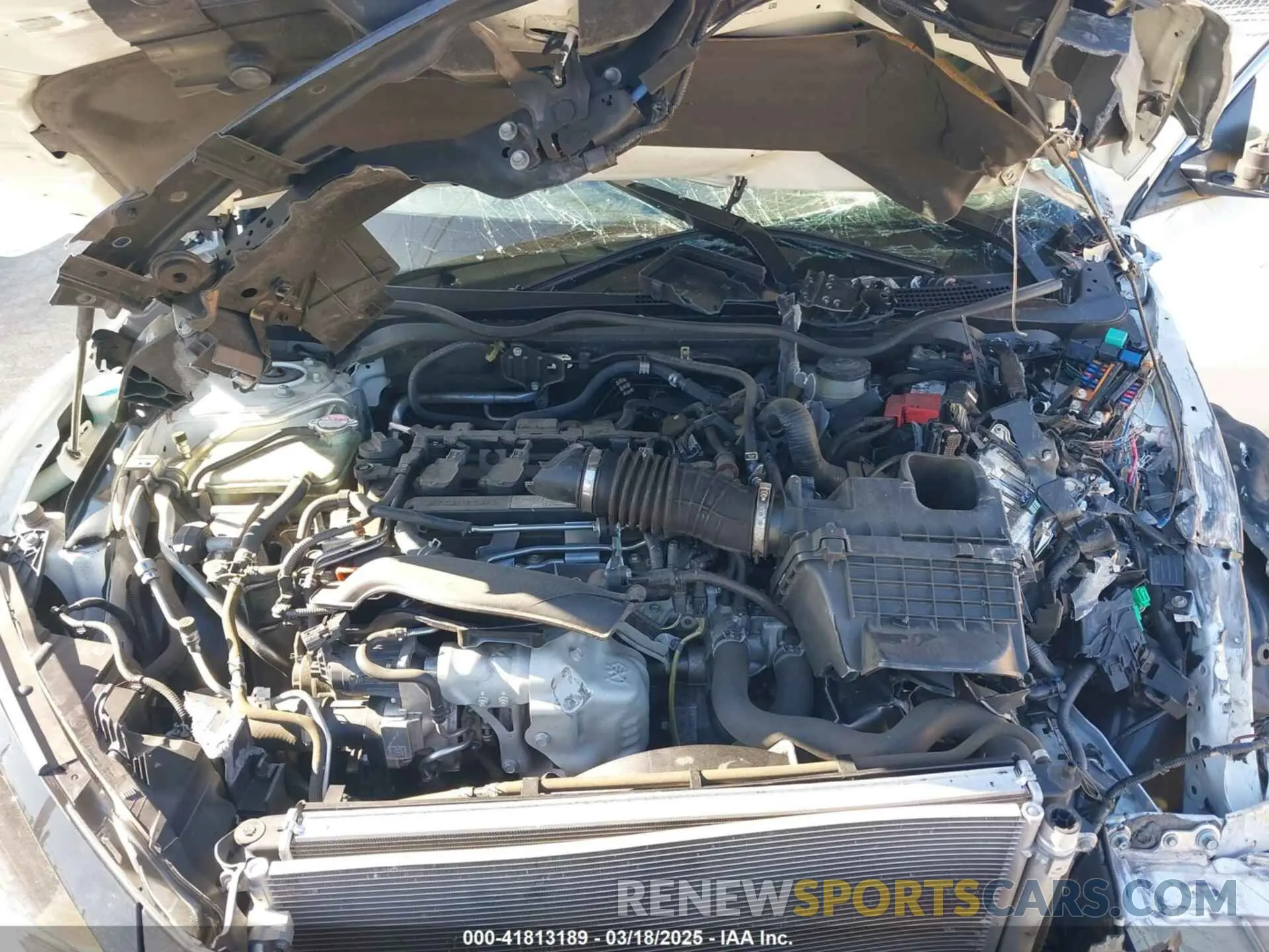 10 Photograph of a damaged car JHMFC1F73KX000966 HONDA CIVIC 2019