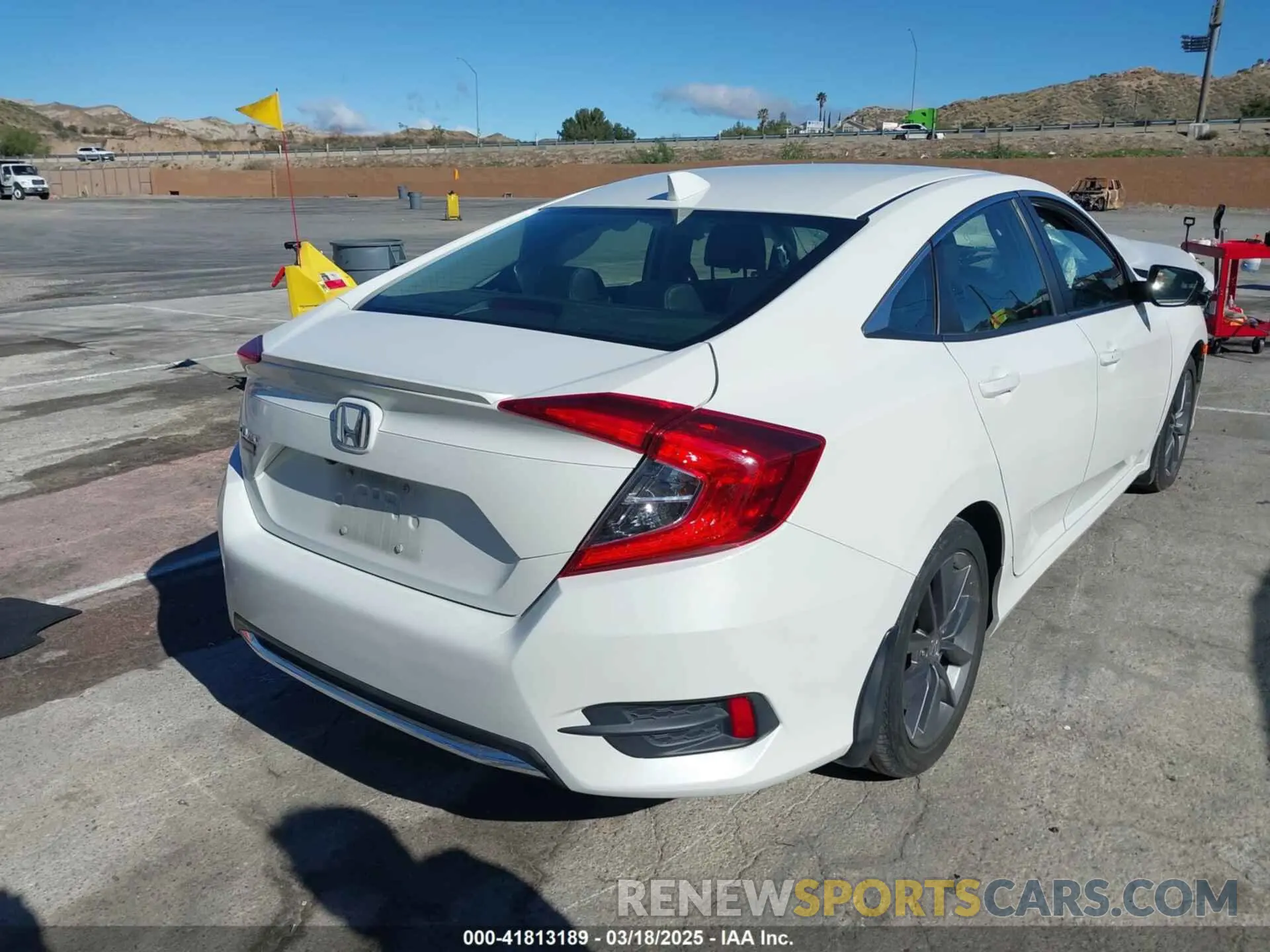 4 Photograph of a damaged car JHMFC1F73KX000966 HONDA CIVIC 2019