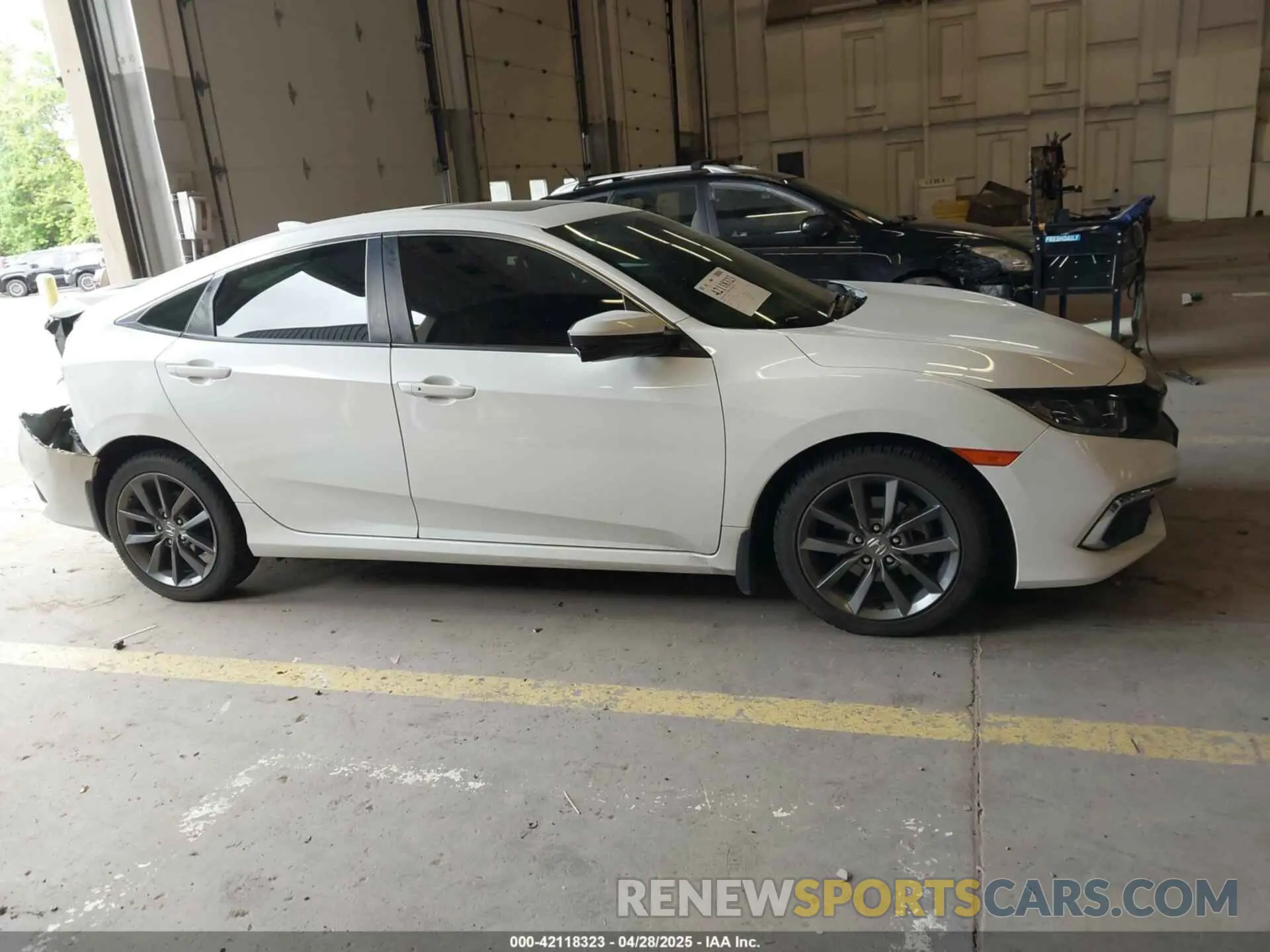14 Photograph of a damaged car JHMFC1F7XKX009390 HONDA CIVIC 2019