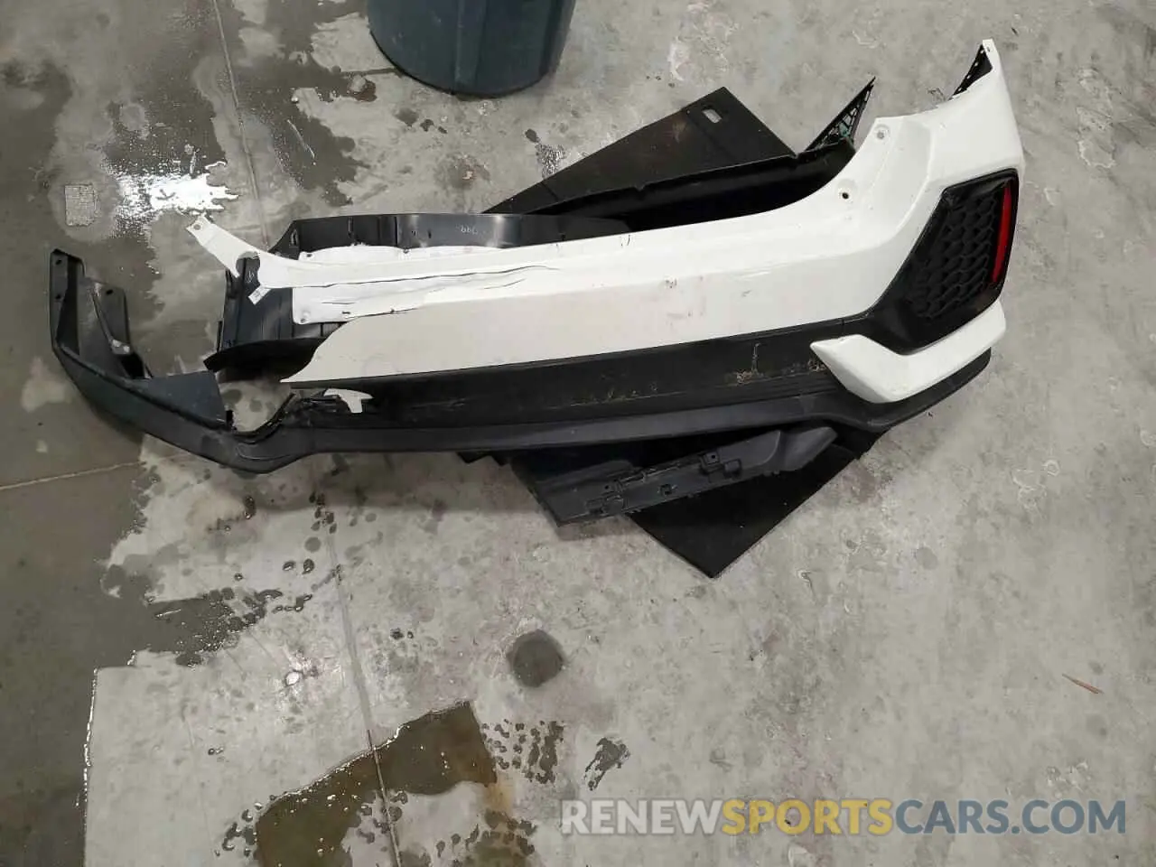 12 Photograph of a damaged car SHHFK7G32KU301076 HONDA CIVIC 2019
