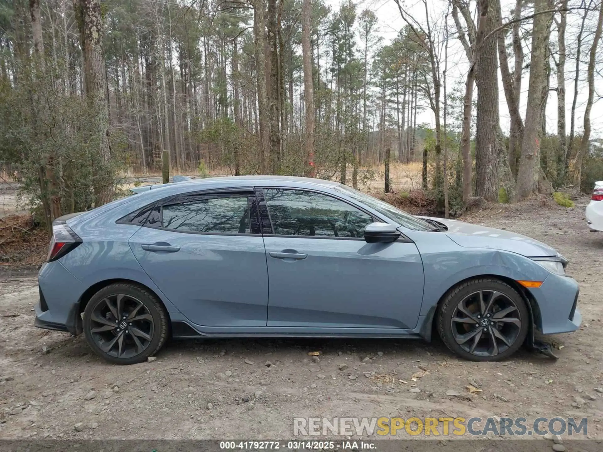 14 Photograph of a damaged car SHHFK7G42KU219115 HONDA CIVIC 2019