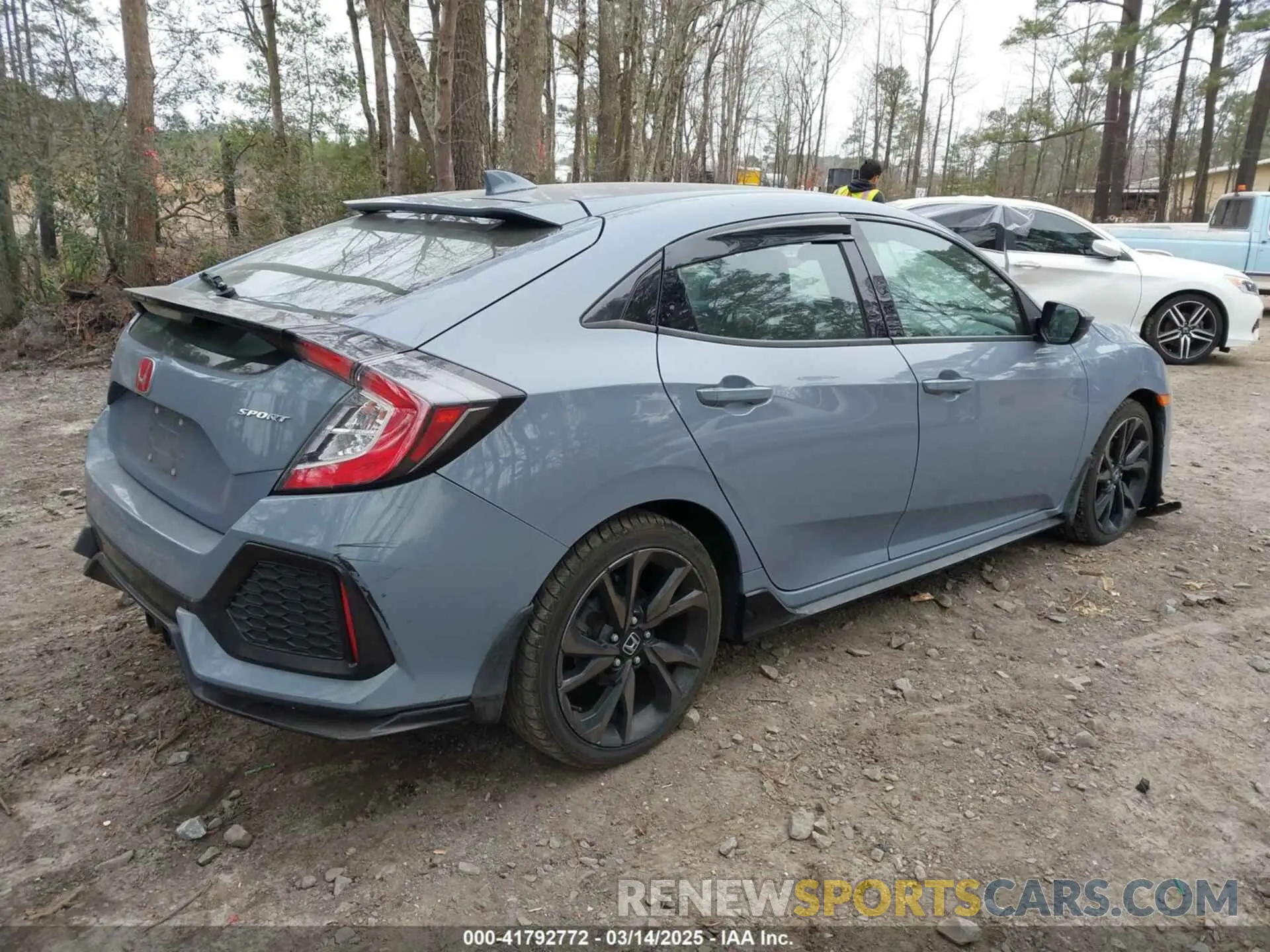 4 Photograph of a damaged car SHHFK7G42KU219115 HONDA CIVIC 2019
