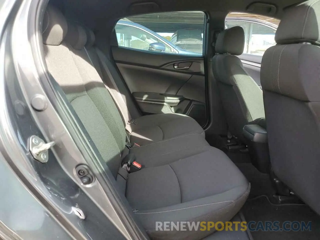10 Photograph of a damaged car SHHFK7G47KU222981 HONDA CIVIC 2019