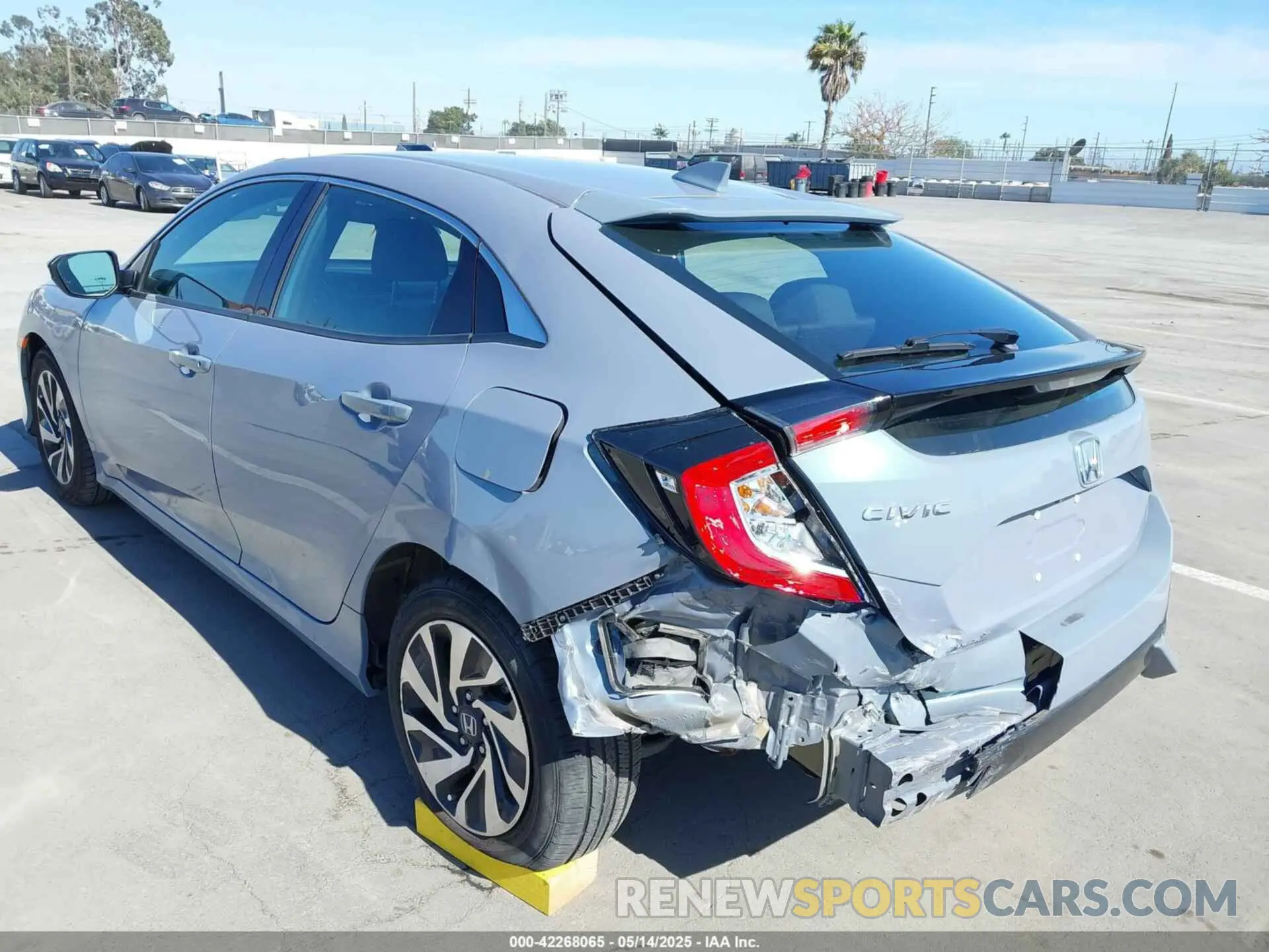 6 Photograph of a damaged car SHHFK7H32KU217449 HONDA CIVIC 2019