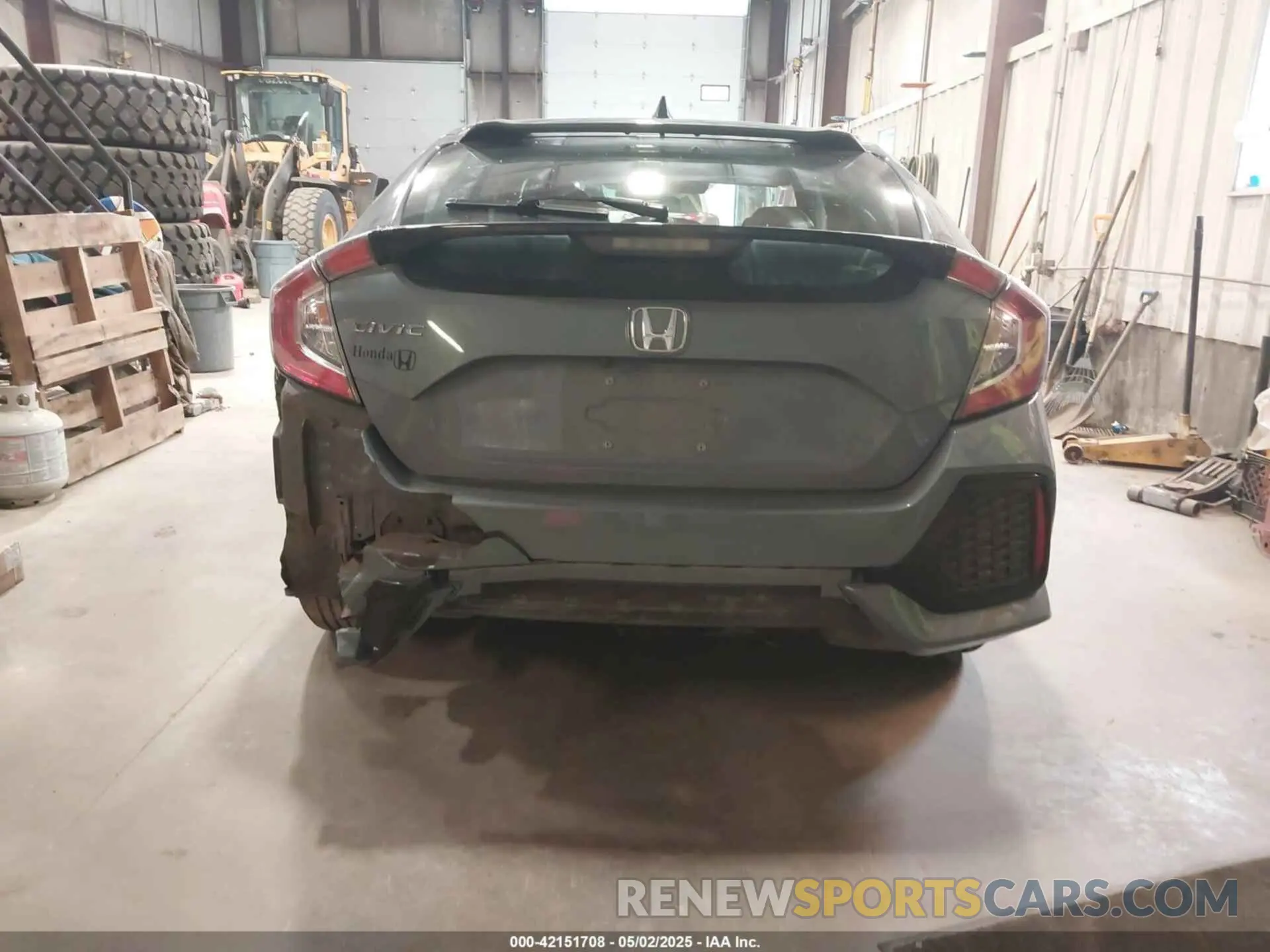 17 Photograph of a damaged car SHHFK7H34KU228338 HONDA CIVIC 2019