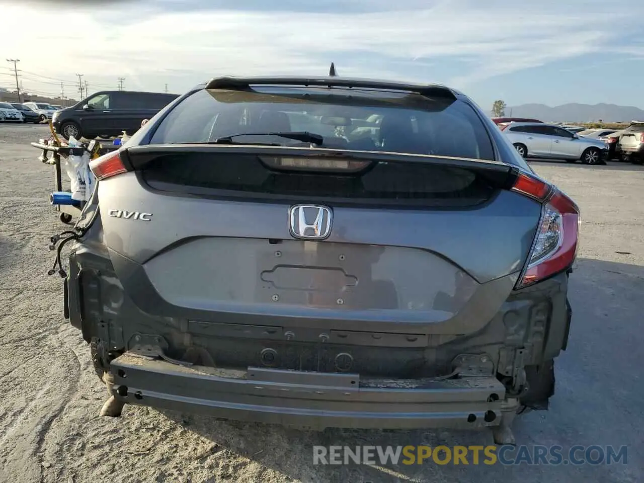 6 Photograph of a damaged car SHHFK7H34KU403526 HONDA CIVIC 2019