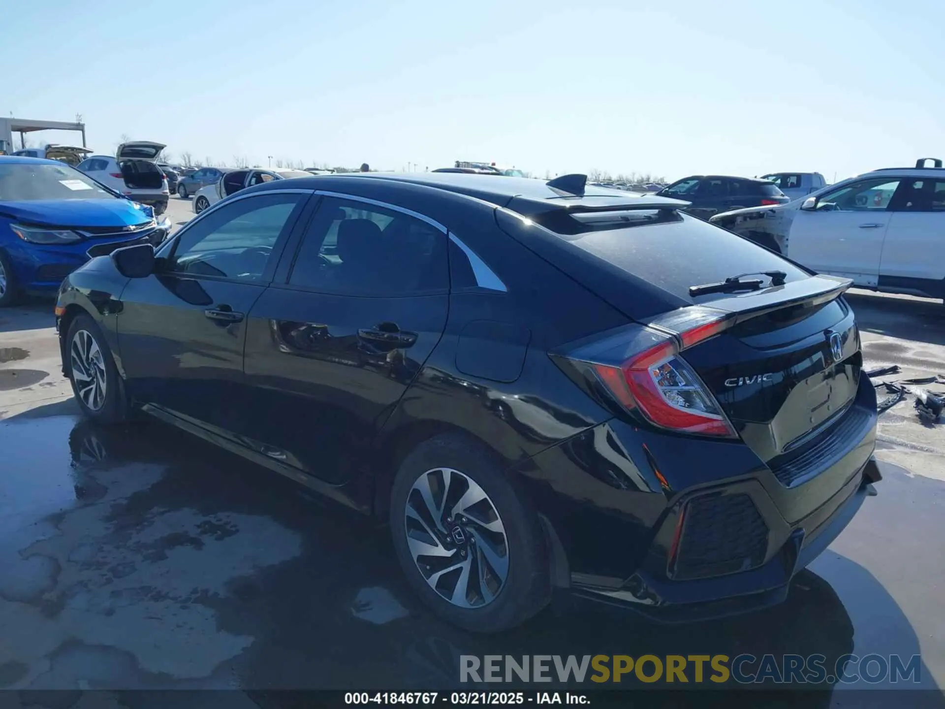 3 Photograph of a damaged car SHHFK7H37KU228365 HONDA CIVIC 2019