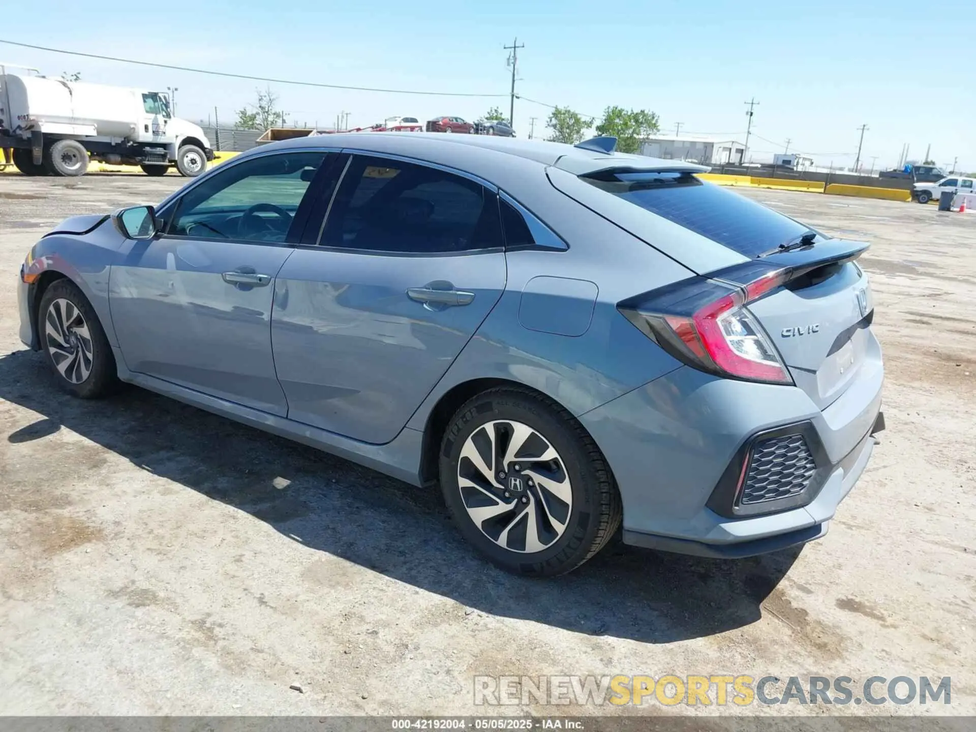 3 Photograph of a damaged car SHHFK7H39KU414117 HONDA CIVIC 2019
