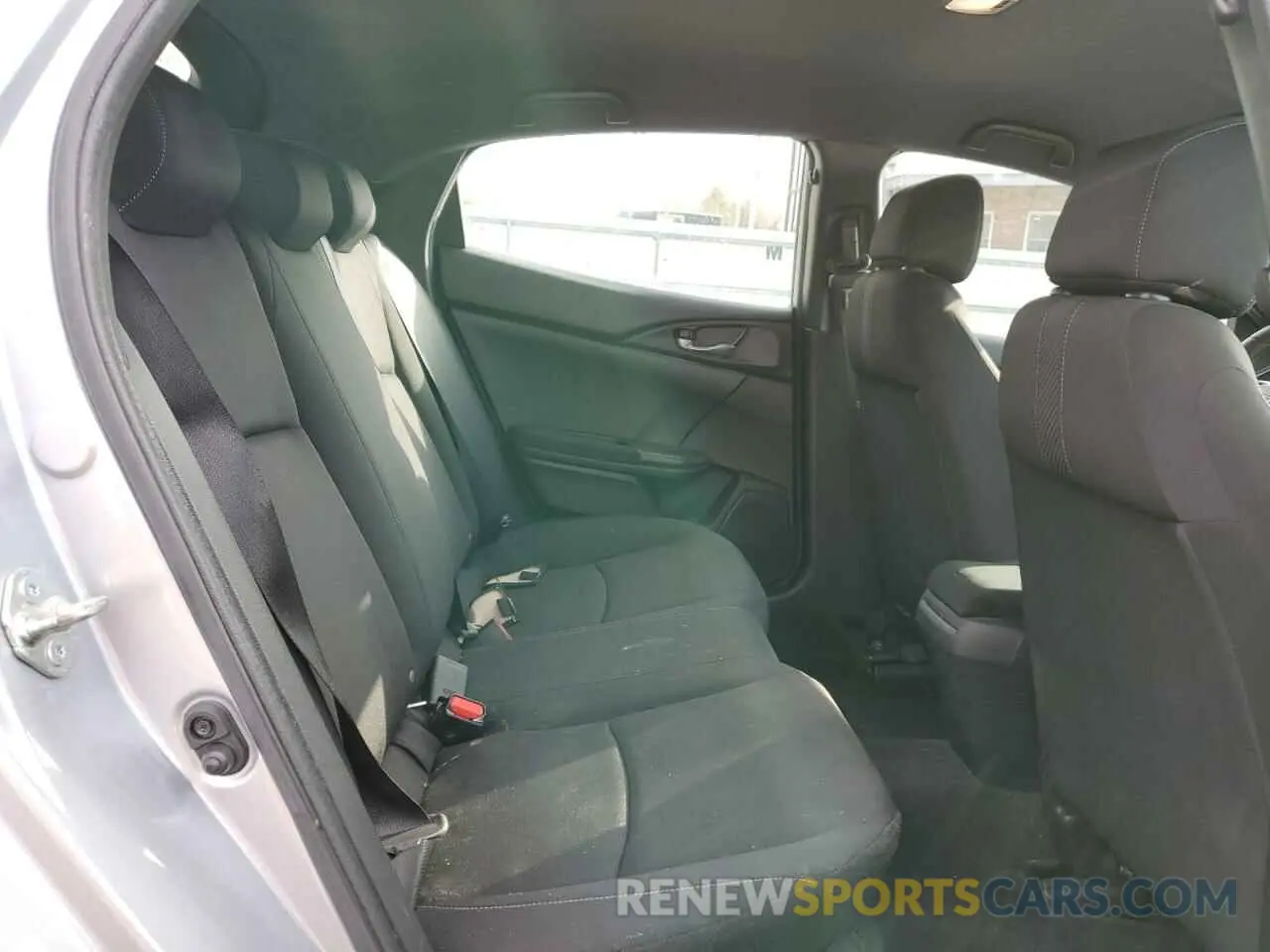 10 Photograph of a damaged car SHHFK7H39KU416076 HONDA CIVIC 2019