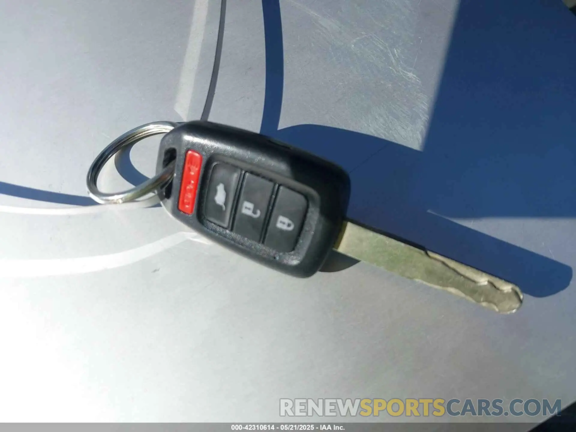 11 Photograph of a damaged car SHHFK7H40KU415472 HONDA CIVIC 2019