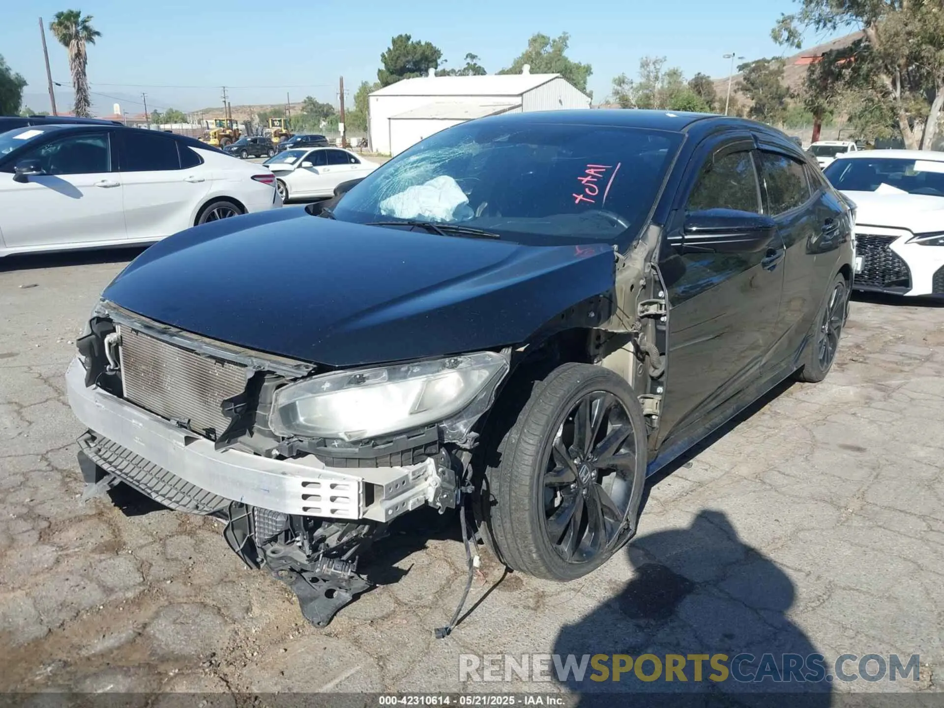 2 Photograph of a damaged car SHHFK7H40KU415472 HONDA CIVIC 2019