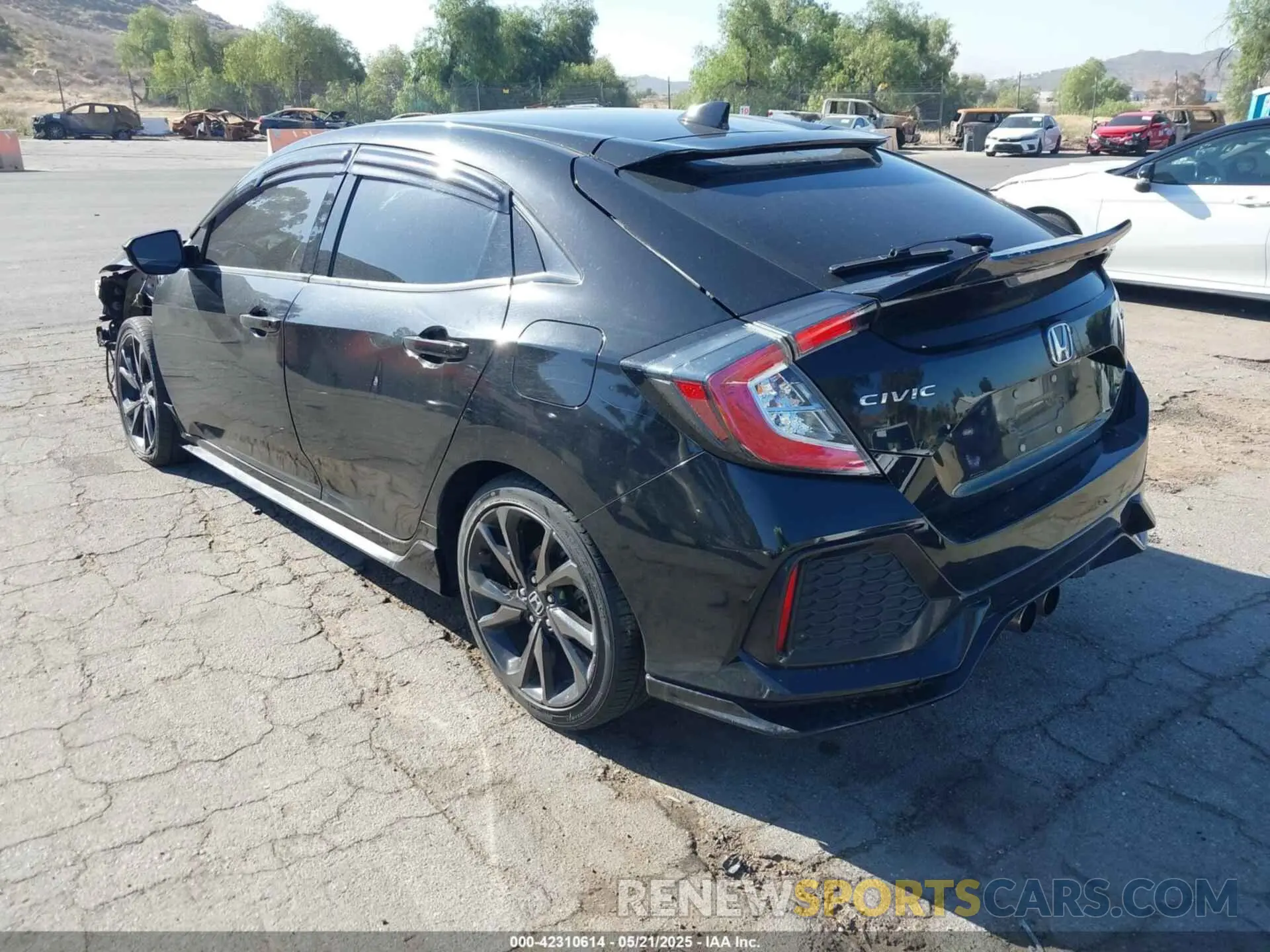 3 Photograph of a damaged car SHHFK7H40KU415472 HONDA CIVIC 2019