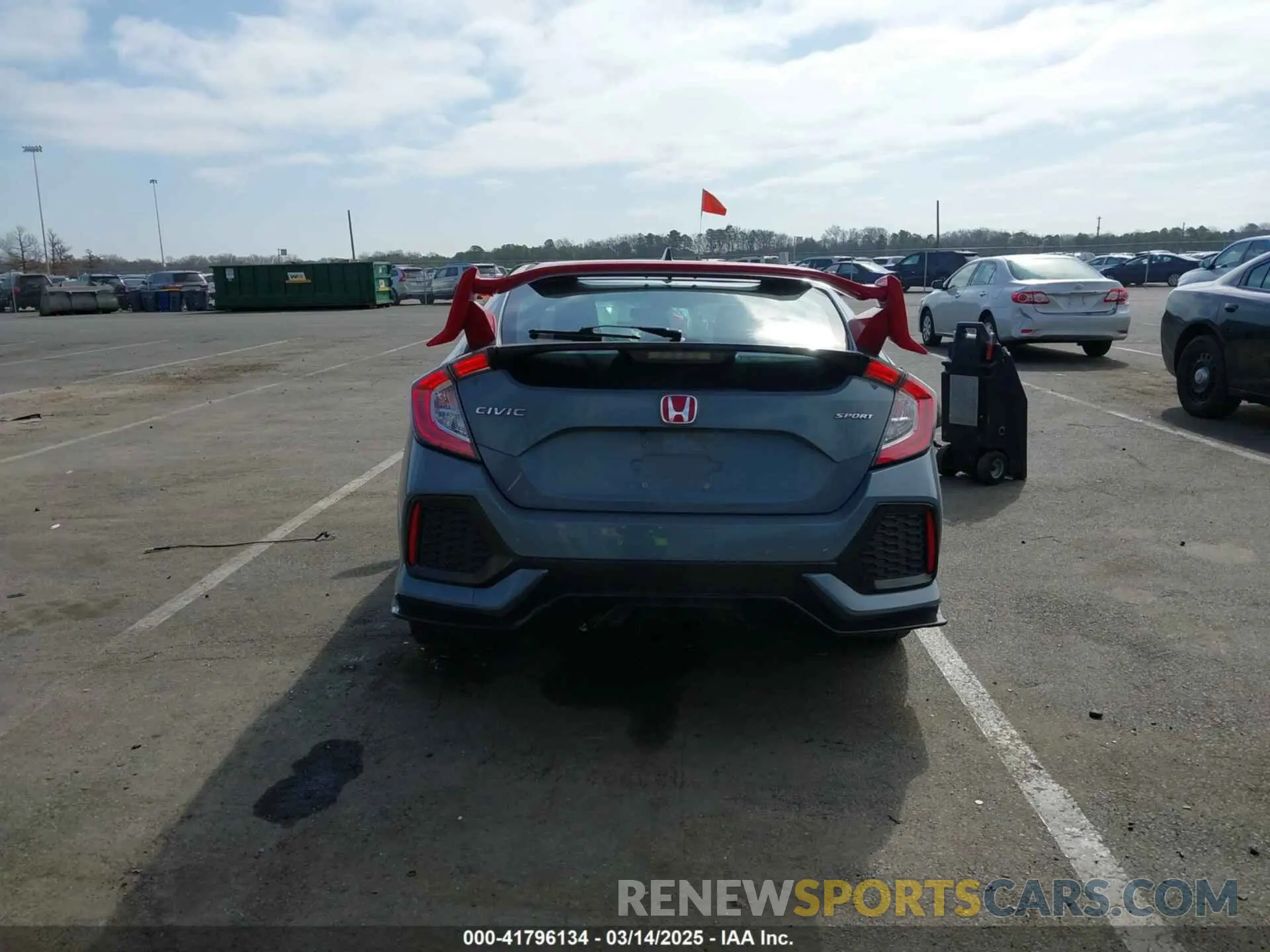 16 Photograph of a damaged car SHHFK7H40KU416220 HONDA CIVIC 2019