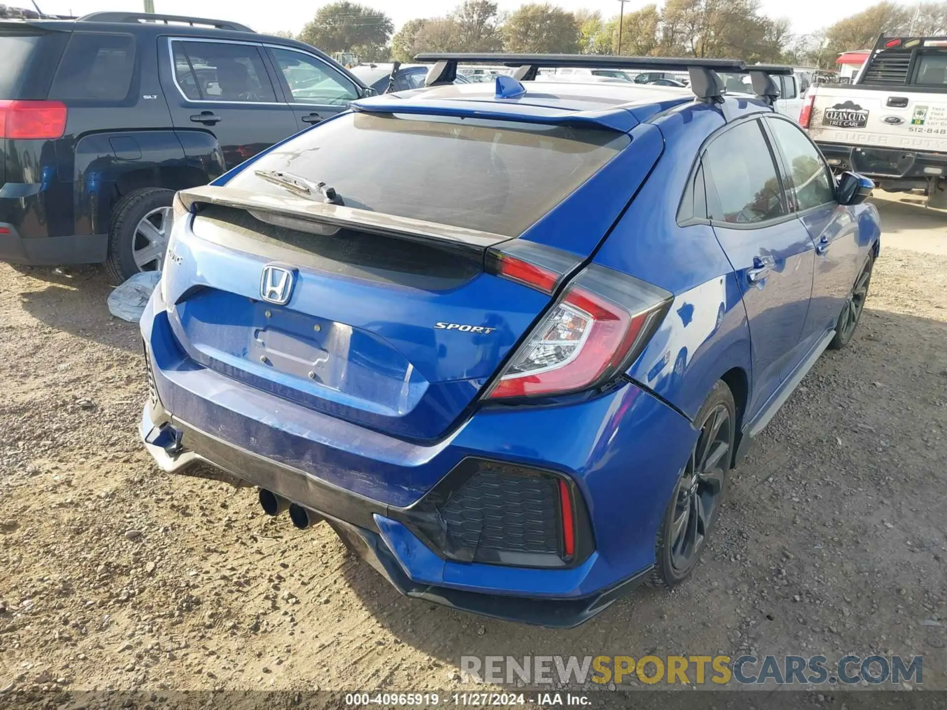 4 Photograph of a damaged car SHHFK7H43KU224483 HONDA CIVIC 2019