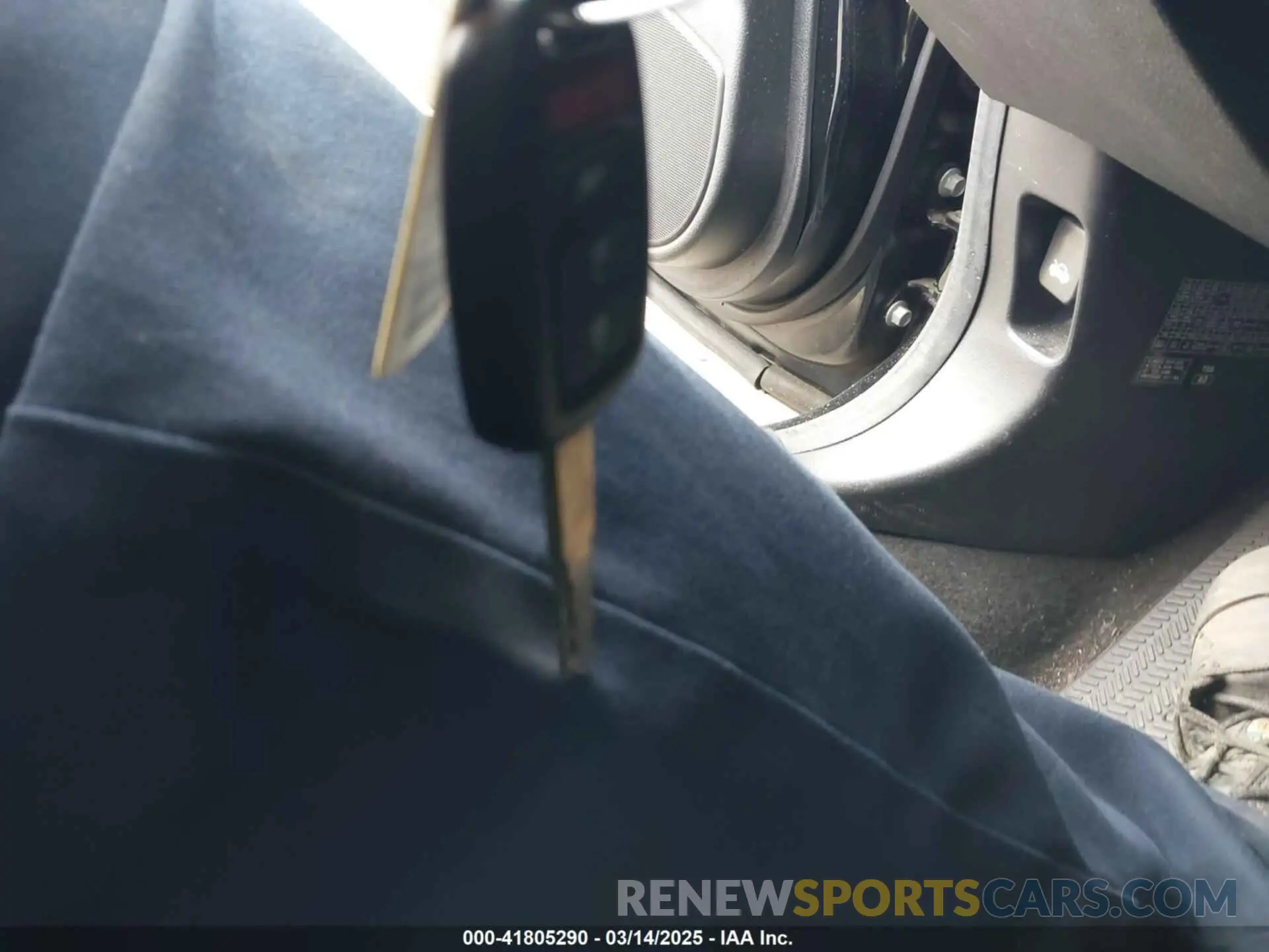 11 Photograph of a damaged car SHHFK7H44KU202542 HONDA CIVIC 2019