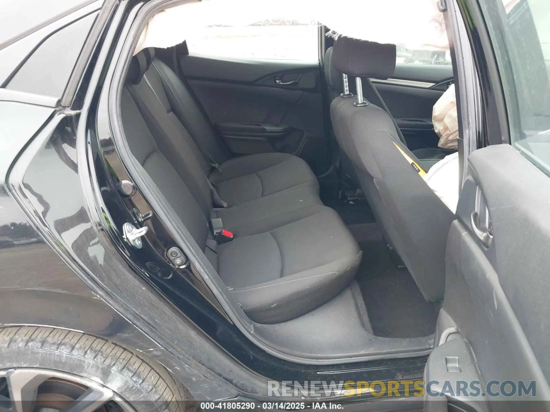 8 Photograph of a damaged car SHHFK7H44KU202542 HONDA CIVIC 2019