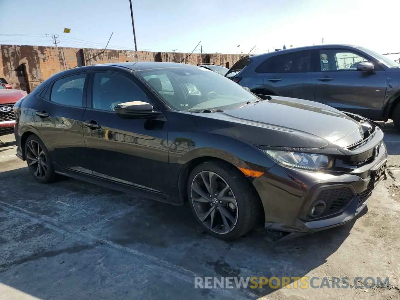 4 Photograph of a damaged car SHHFK7H44KU409786 HONDA CIVIC 2019