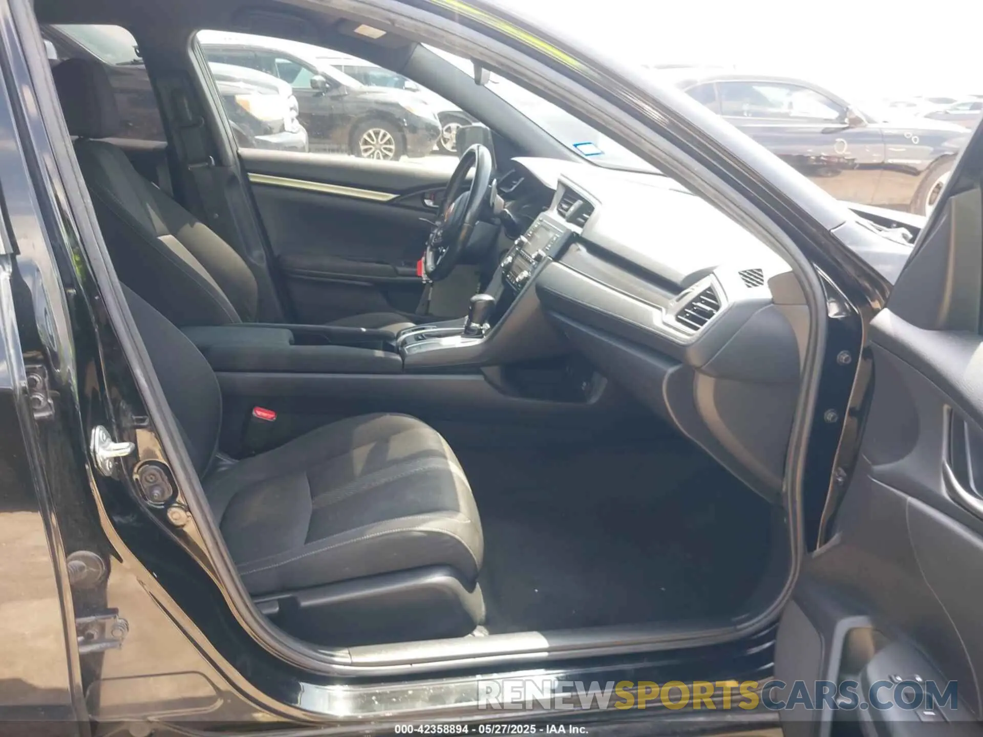 5 Photograph of a damaged car SHHFK7H45KU226624 HONDA CIVIC 2019