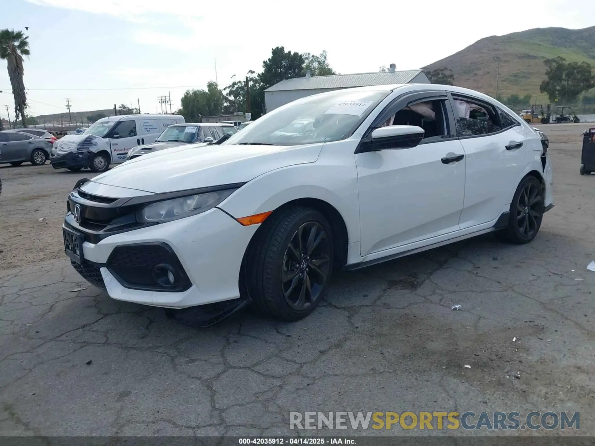 2 Photograph of a damaged car SHHFK7H45KU406167 HONDA CIVIC 2019