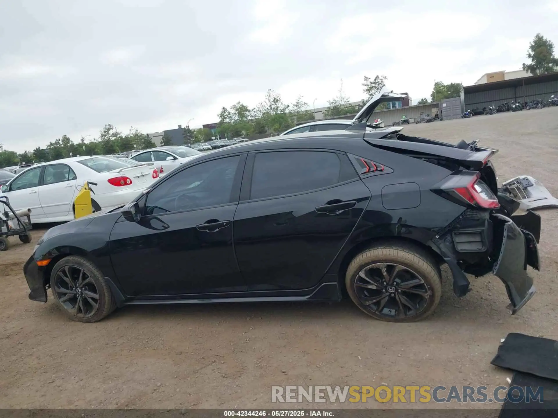 14 Photograph of a damaged car SHHFK7H47KU409779 HONDA CIVIC 2019