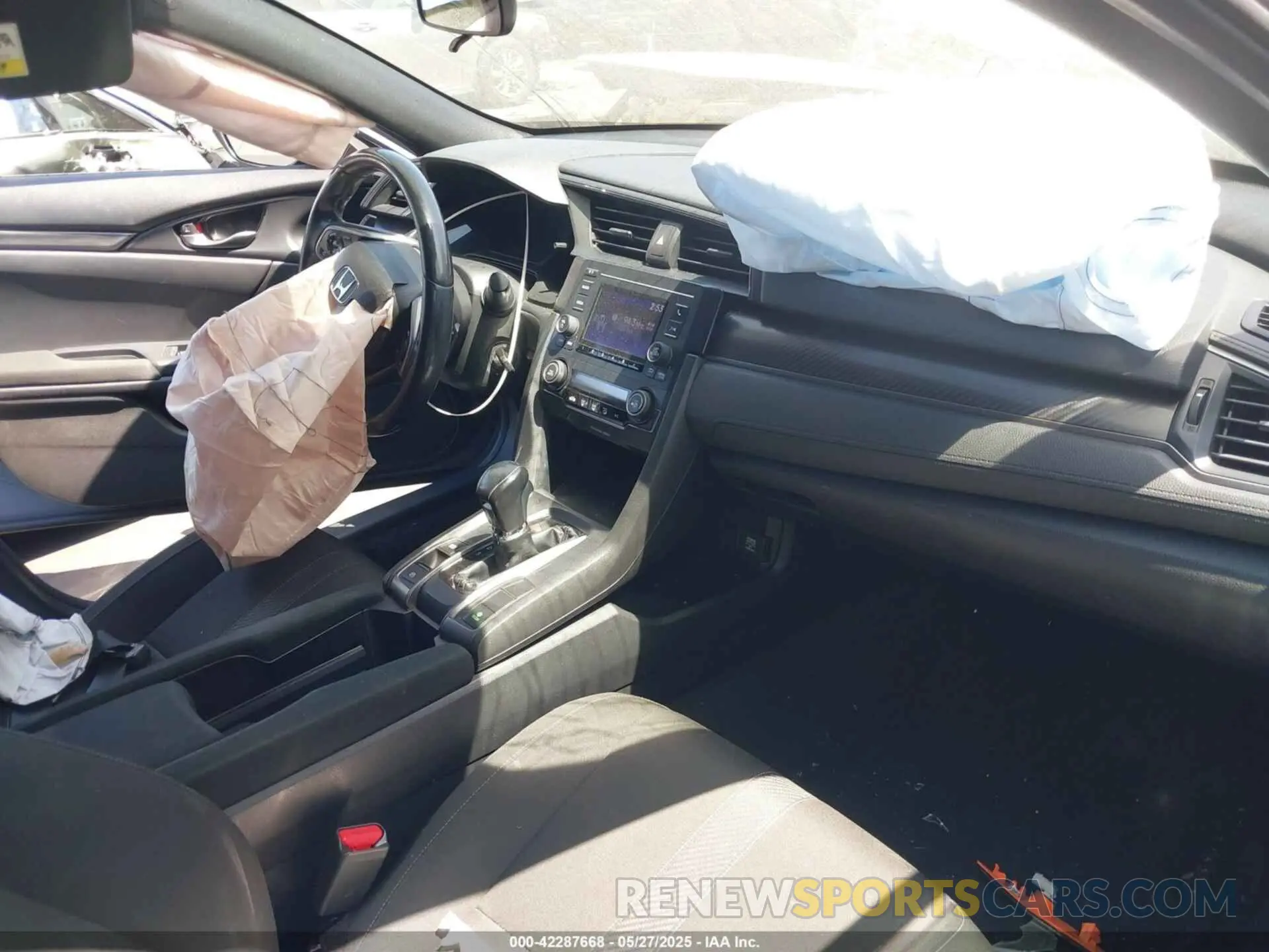 5 Photograph of a damaged car SHHFK7H48KU405367 HONDA CIVIC 2019