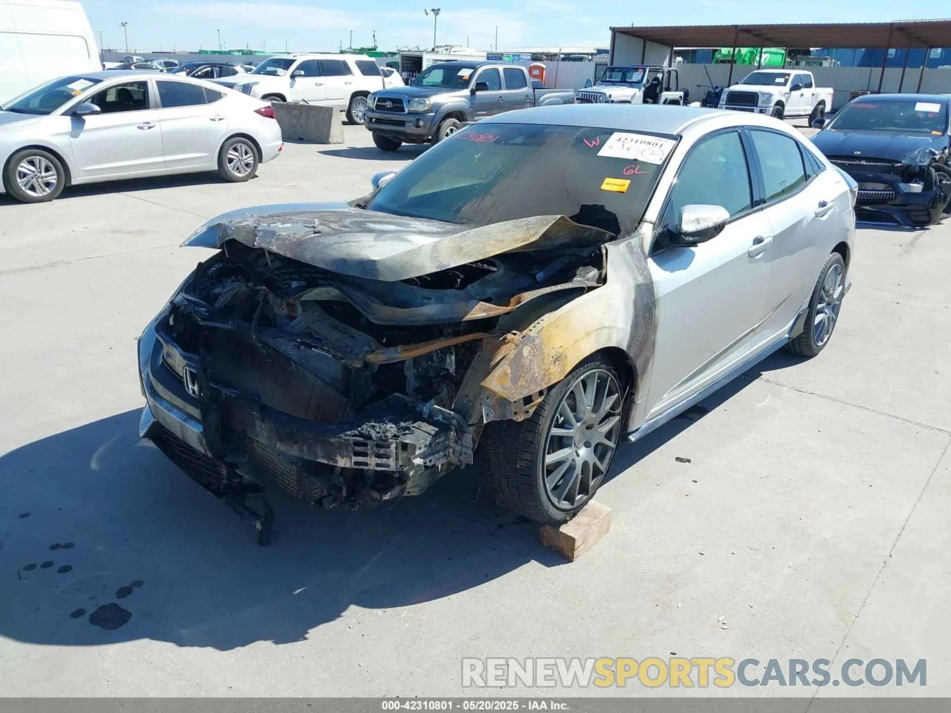 2 Photograph of a damaged car SHHFK7H49KU205551 HONDA CIVIC 2019