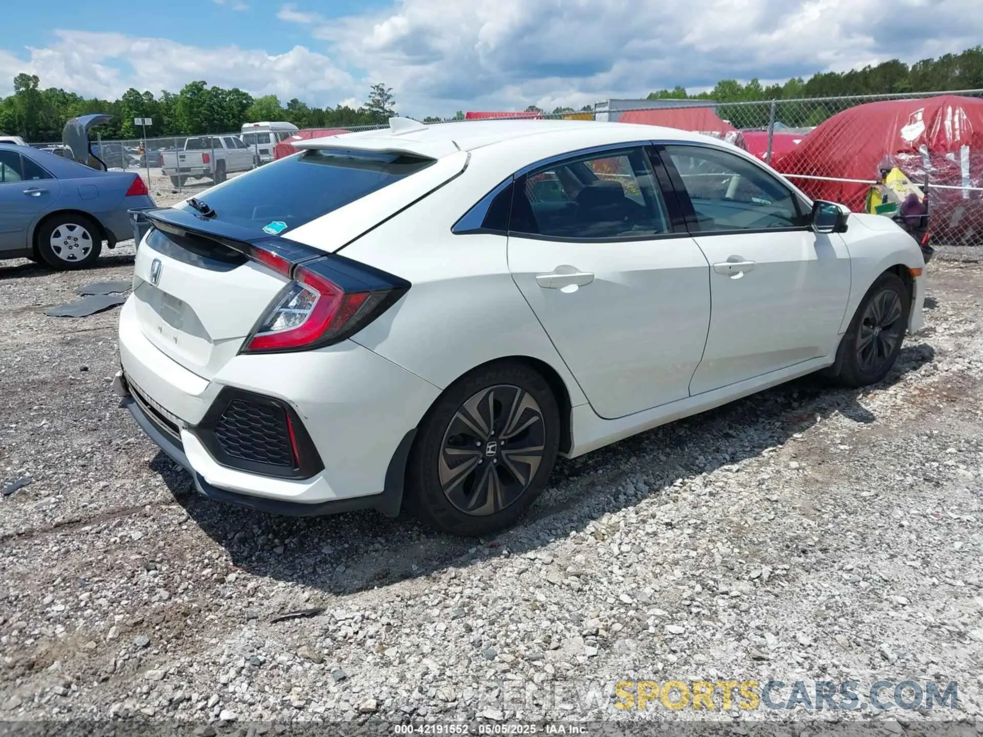 4 Photograph of a damaged car SHHFK7H61KU209885 HONDA CIVIC 2019