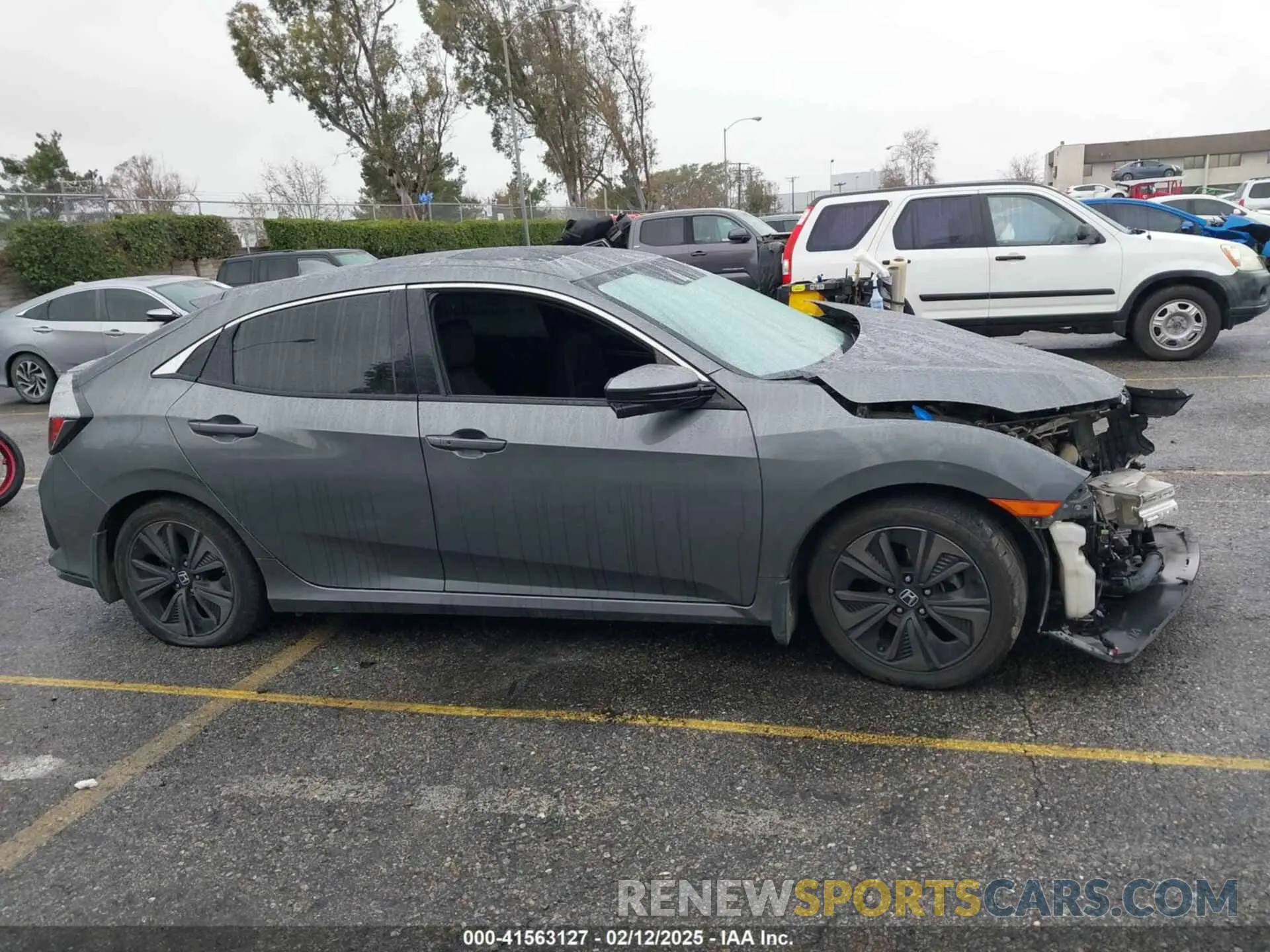 13 Photograph of a damaged car SHHFK7H61KU402618 HONDA CIVIC 2019