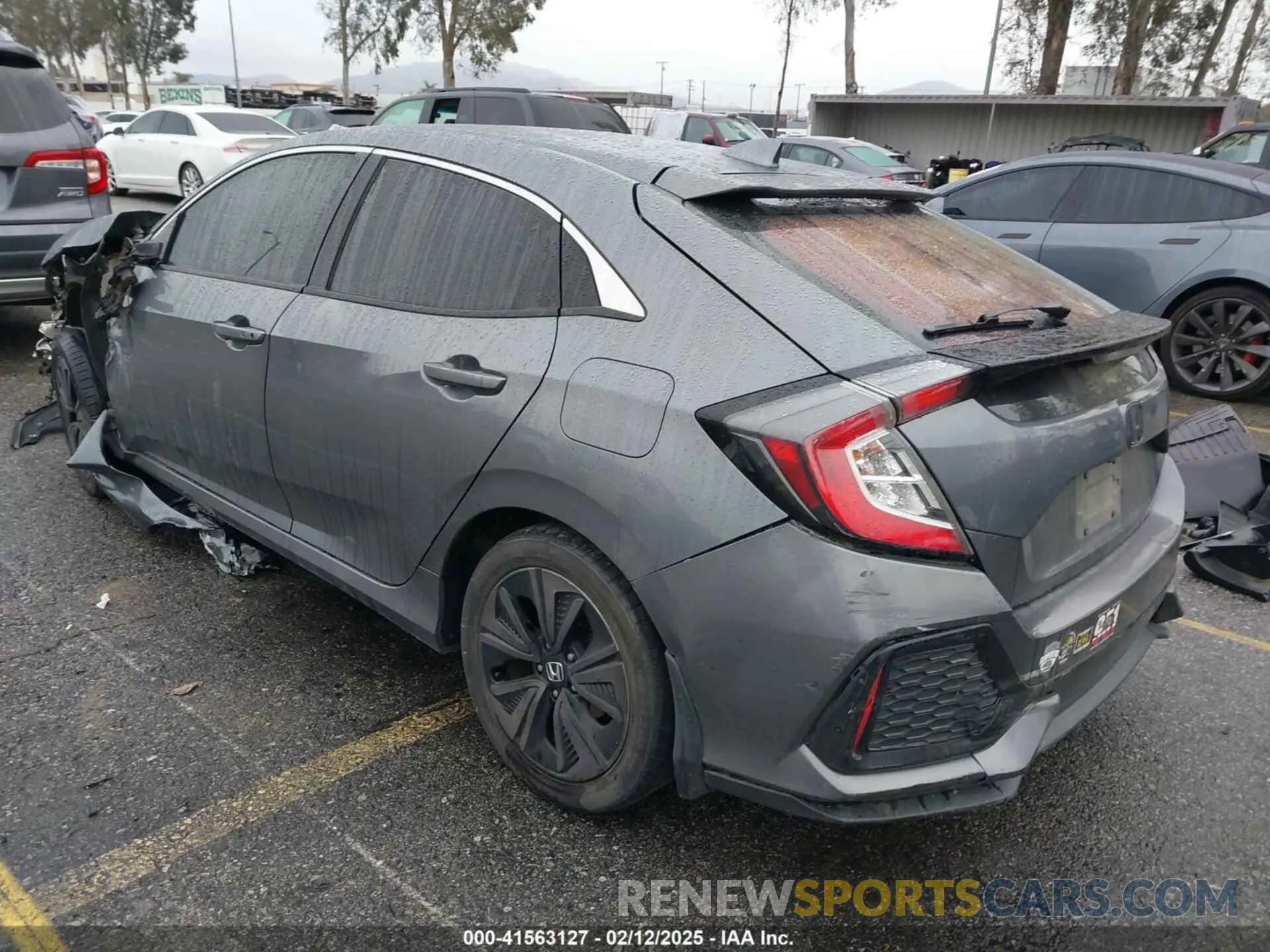 3 Photograph of a damaged car SHHFK7H61KU402618 HONDA CIVIC 2019