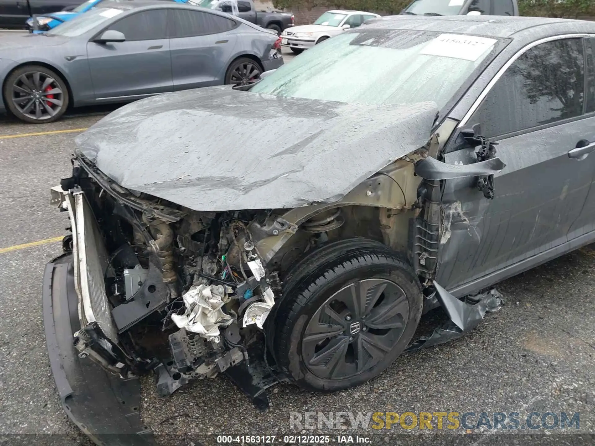 6 Photograph of a damaged car SHHFK7H61KU402618 HONDA CIVIC 2019