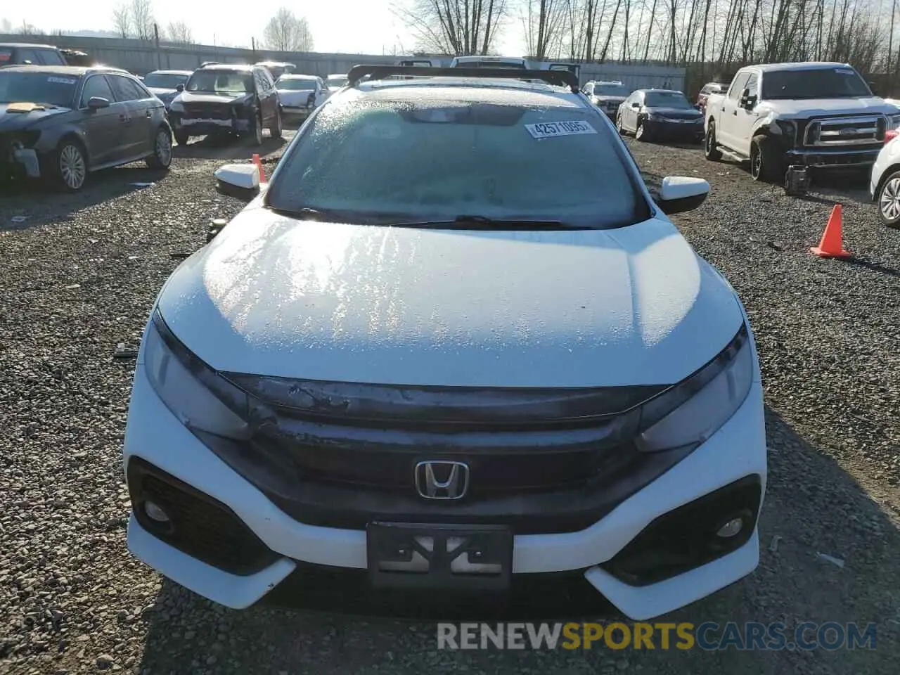 5 Photograph of a damaged car SHHFK7H61KU404580 HONDA CIVIC 2019