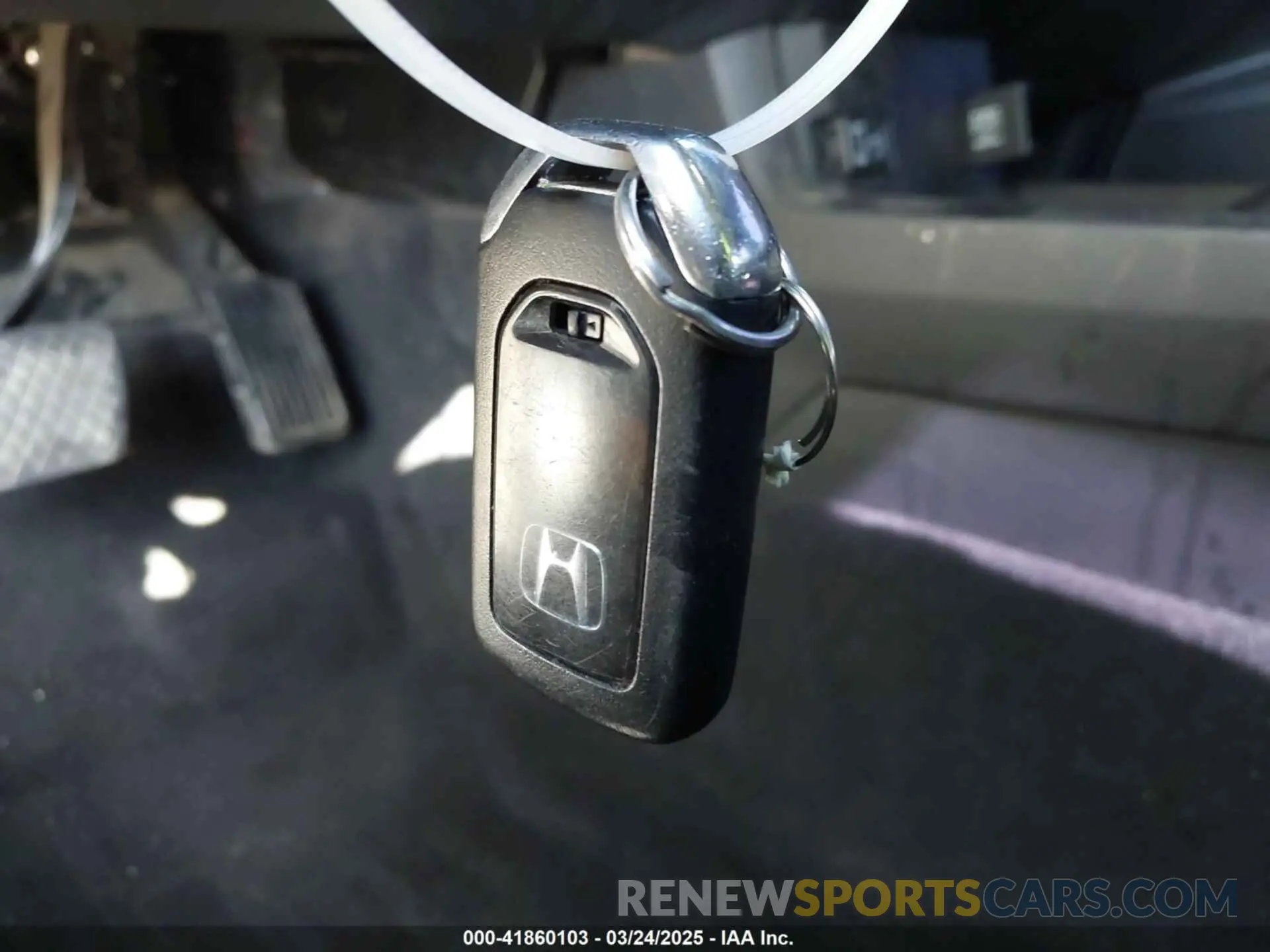 11 Photograph of a damaged car SHHFK7H61KU409634 HONDA CIVIC 2019