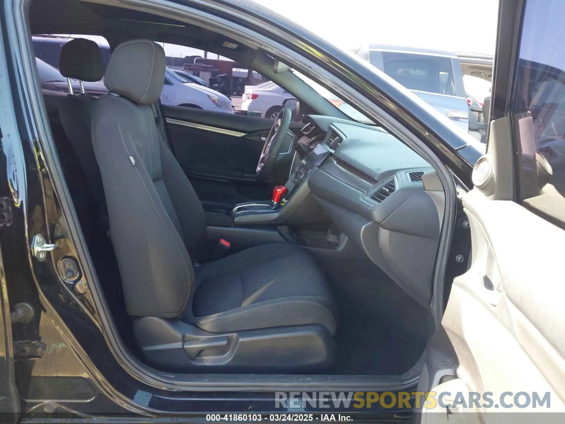 5 Photograph of a damaged car SHHFK7H61KU409634 HONDA CIVIC 2019