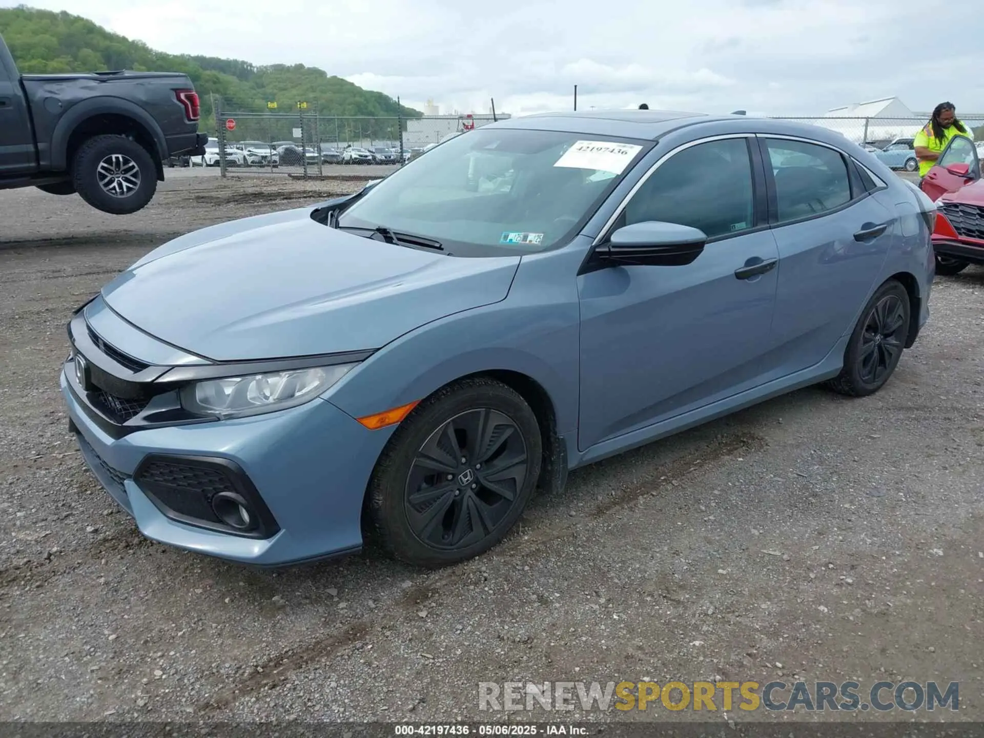2 Photograph of a damaged car SHHFK7H61KU417104 HONDA CIVIC 2019