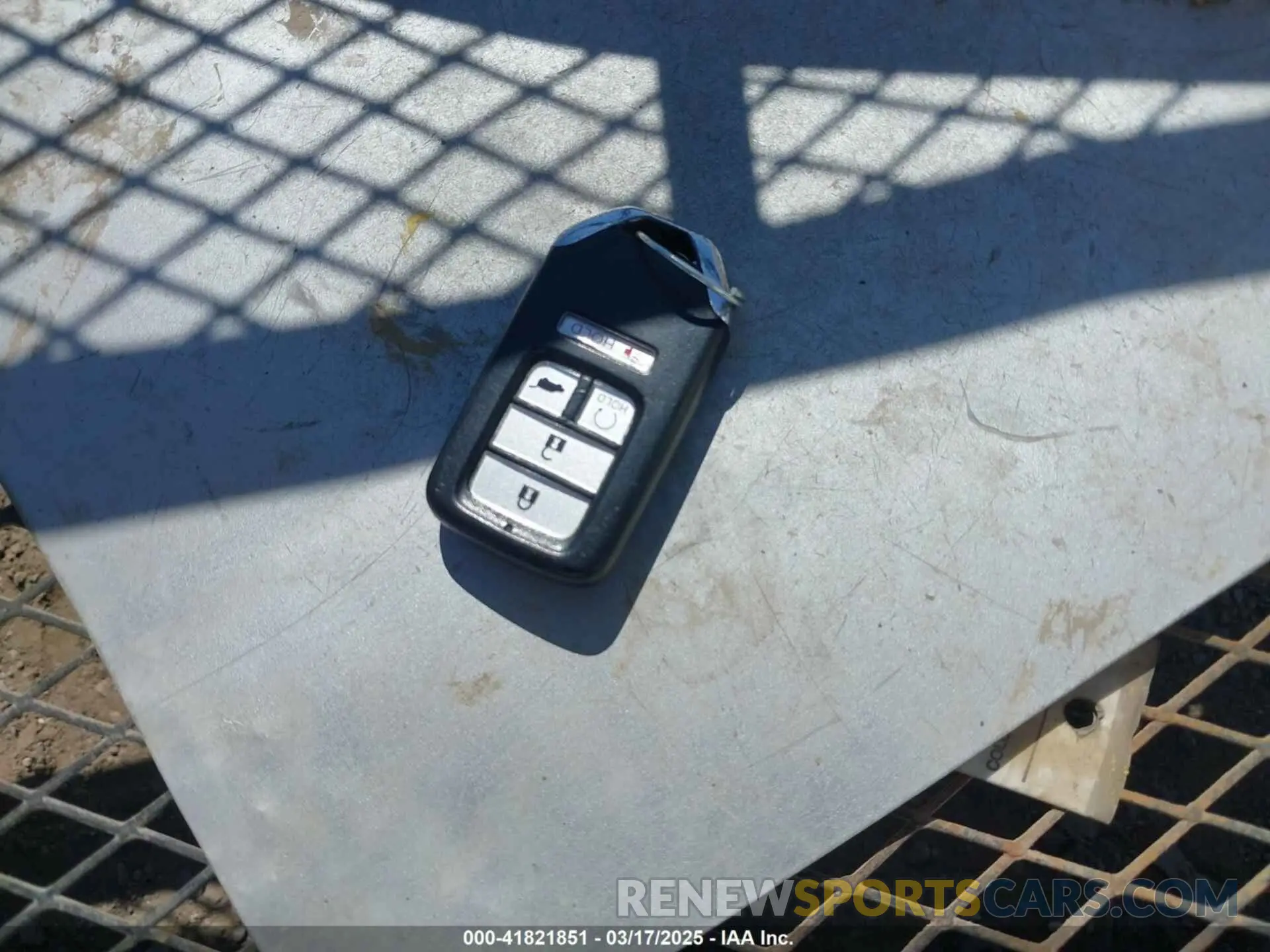 11 Photograph of a damaged car SHHFK7H62KU214898 HONDA CIVIC 2019