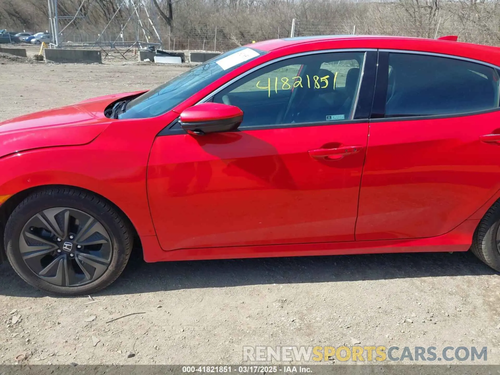 15 Photograph of a damaged car SHHFK7H62KU214898 HONDA CIVIC 2019