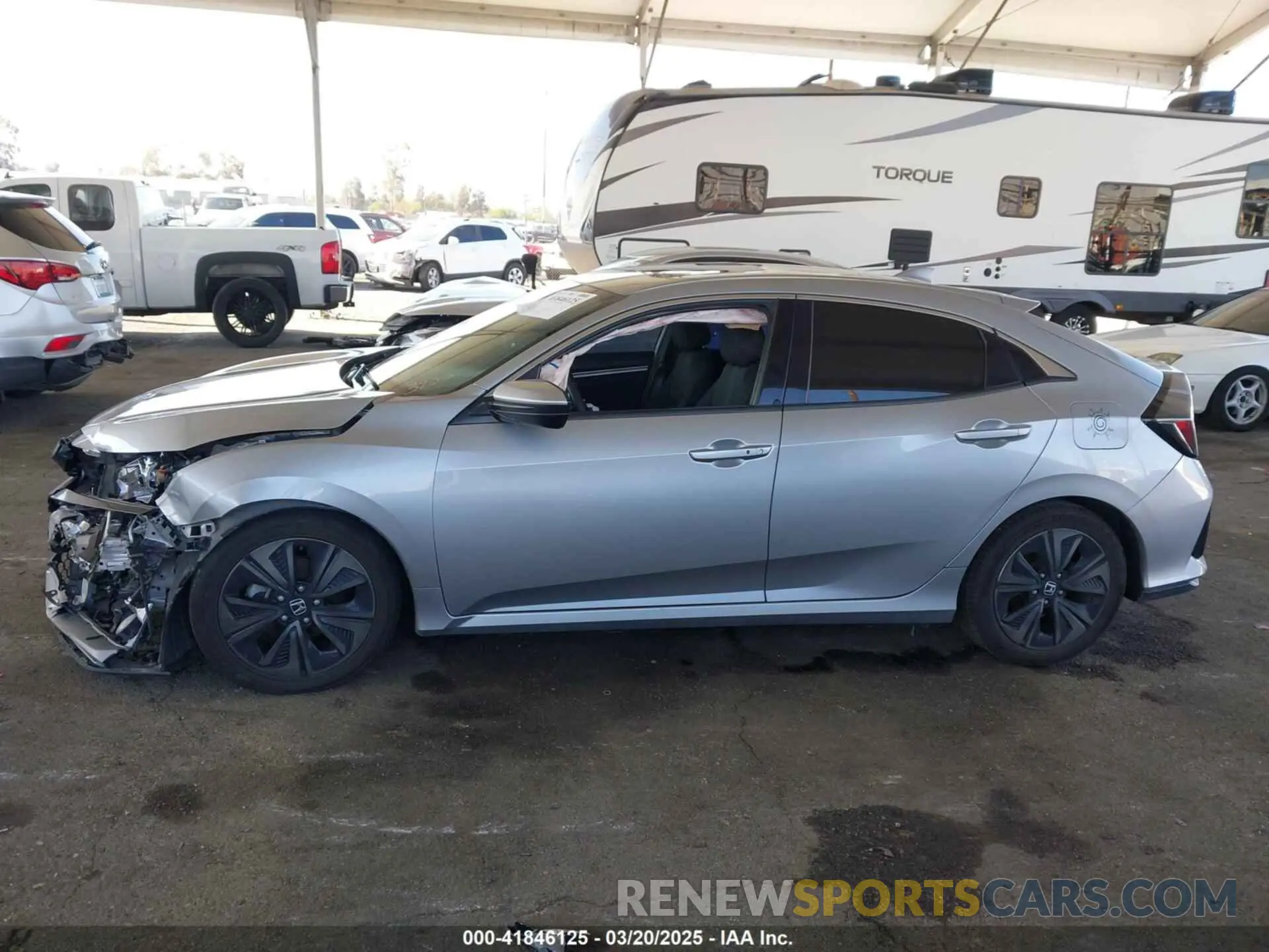 14 Photograph of a damaged car SHHFK7H62KU403955 HONDA CIVIC 2019