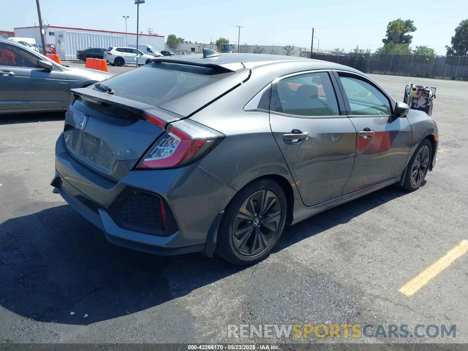 4 Photograph of a damaged car SHHFK7H62KU410632 HONDA CIVIC 2019