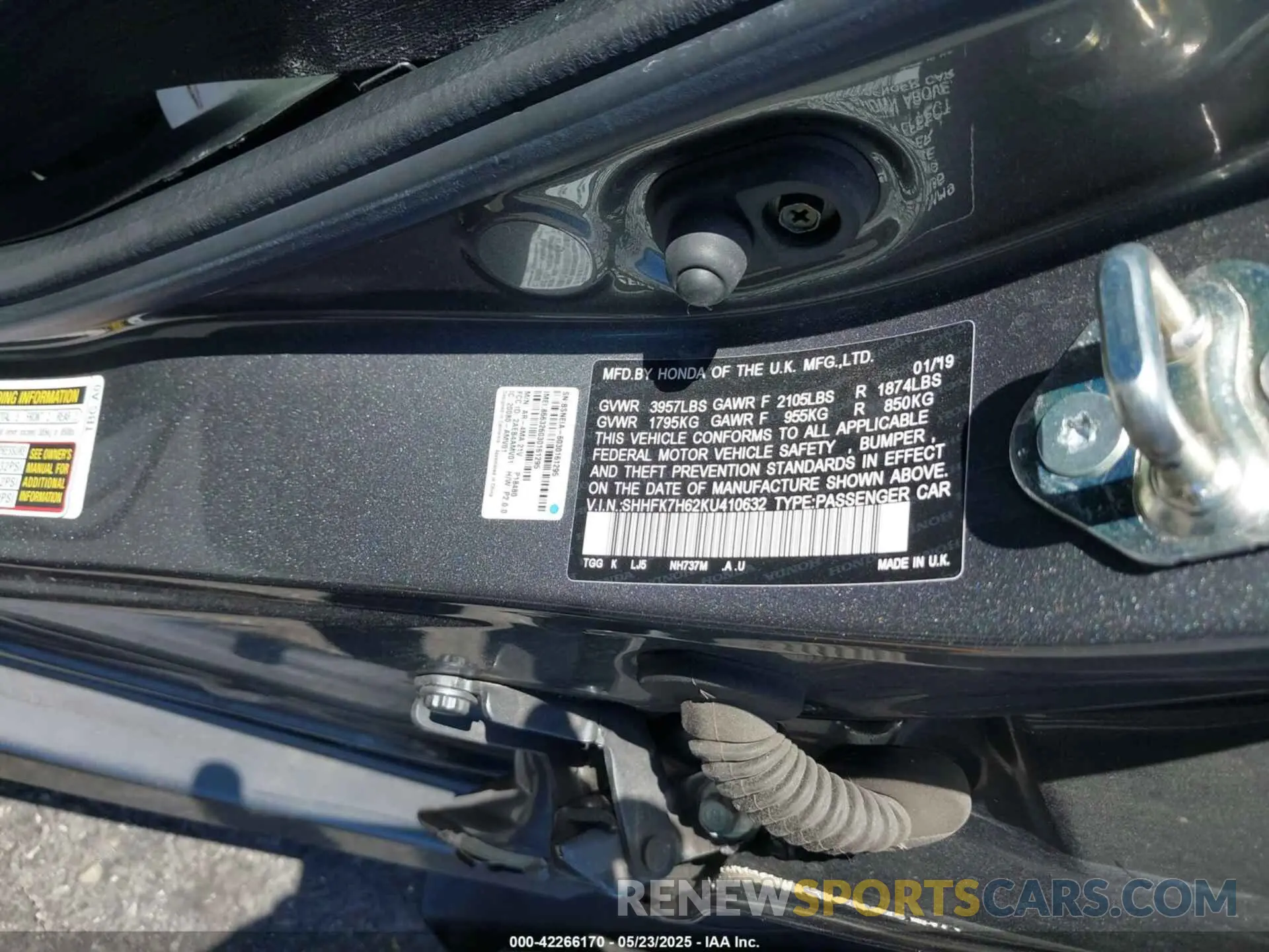 9 Photograph of a damaged car SHHFK7H62KU410632 HONDA CIVIC 2019