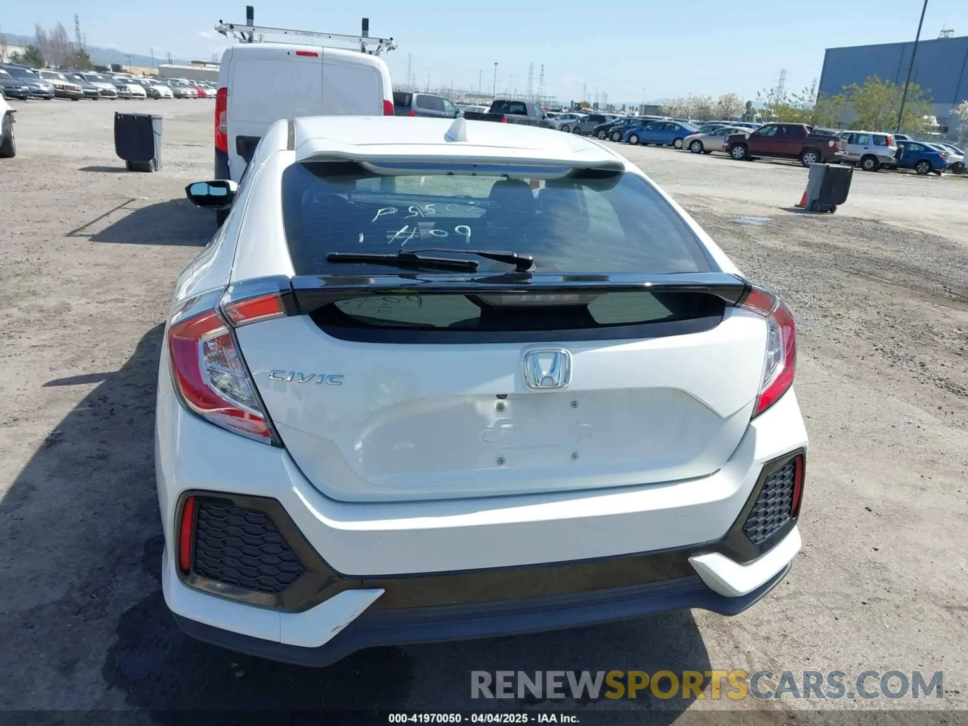 15 Photograph of a damaged car SHHFK7H62KU422196 HONDA CIVIC 2019