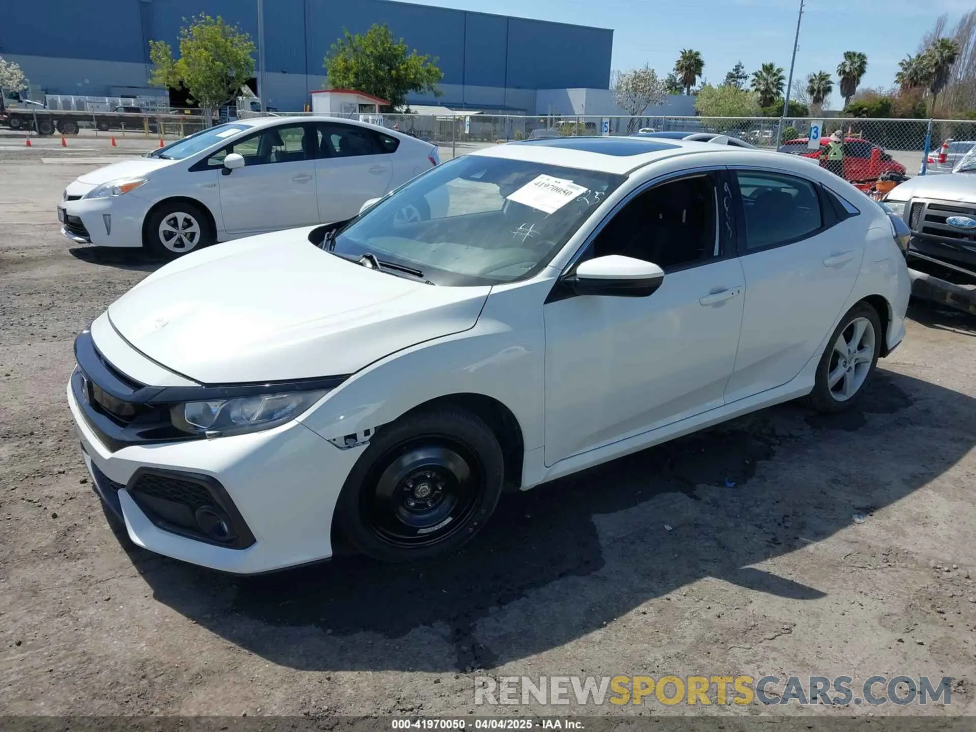 2 Photograph of a damaged car SHHFK7H62KU422196 HONDA CIVIC 2019